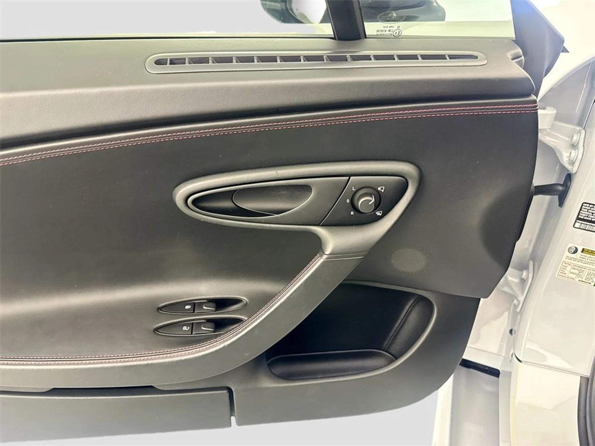 mph017_2981196100_e1cdea553882c08276b77a53852c4d08_1d5e6a6f36