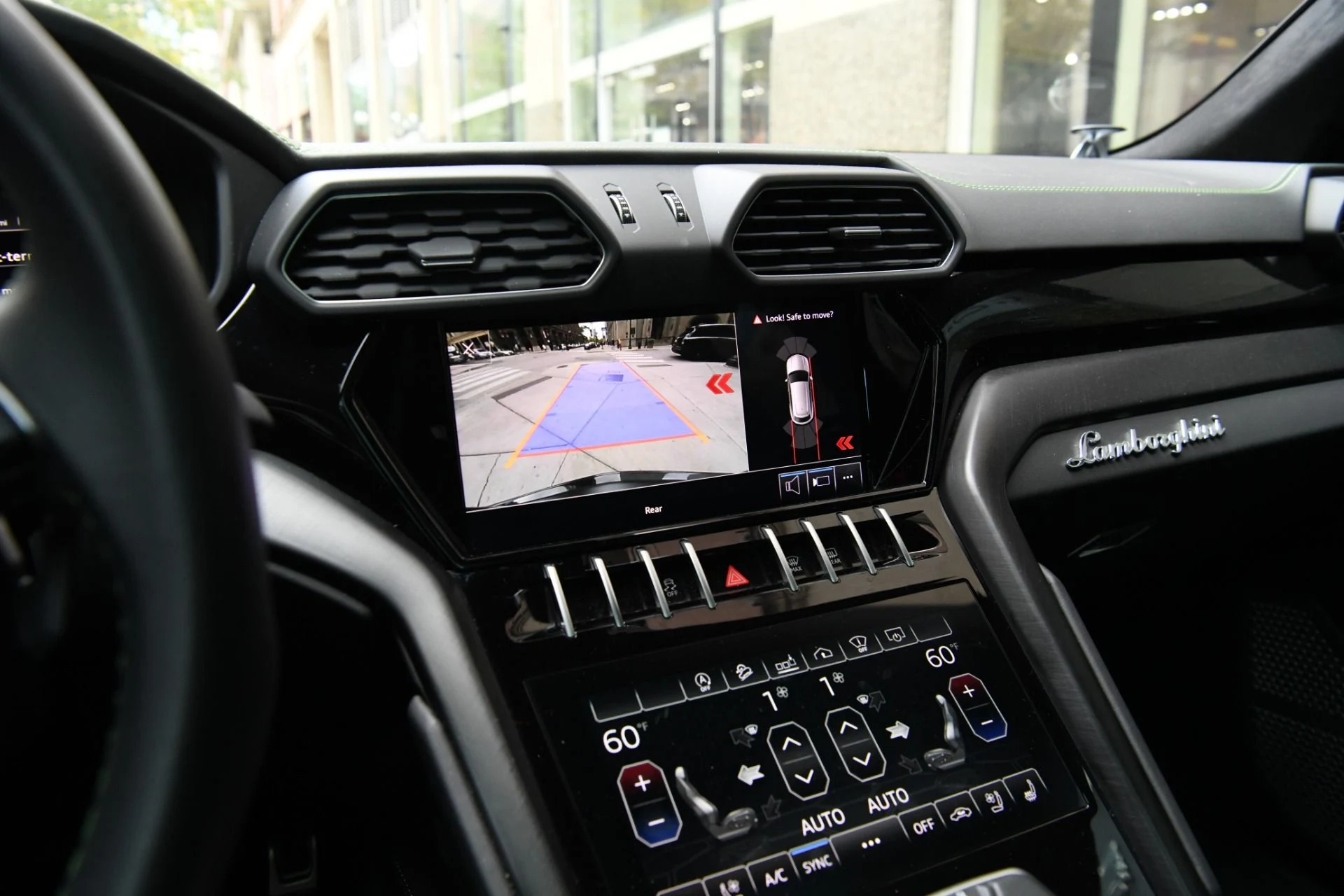 mph017_2982759603_Used_2021_Lamborghini_Urus_1762030171_1f753eb294