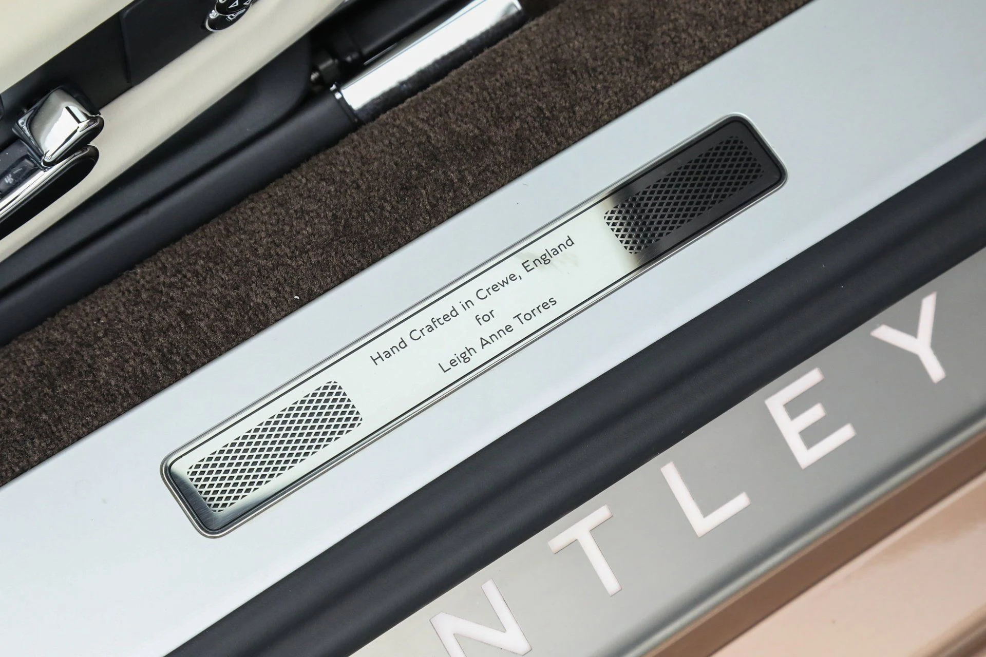 mph017_2988154996_d3f3f57dc3b13124472ad6ed40263306_52e220e81c