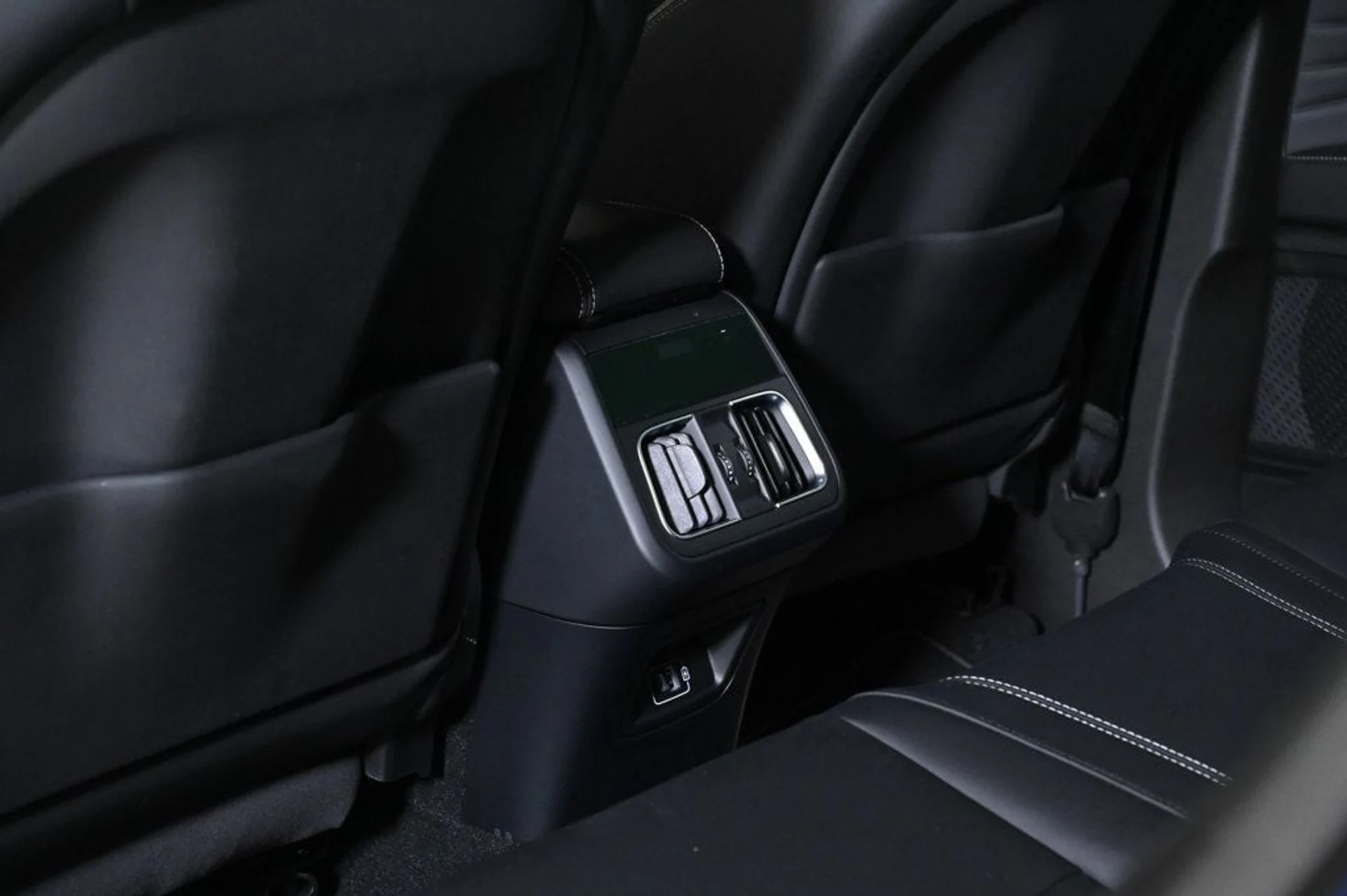 mph017_2998579211_f11957f8452b7ed6304b50e6bce3f694_de5742fd44