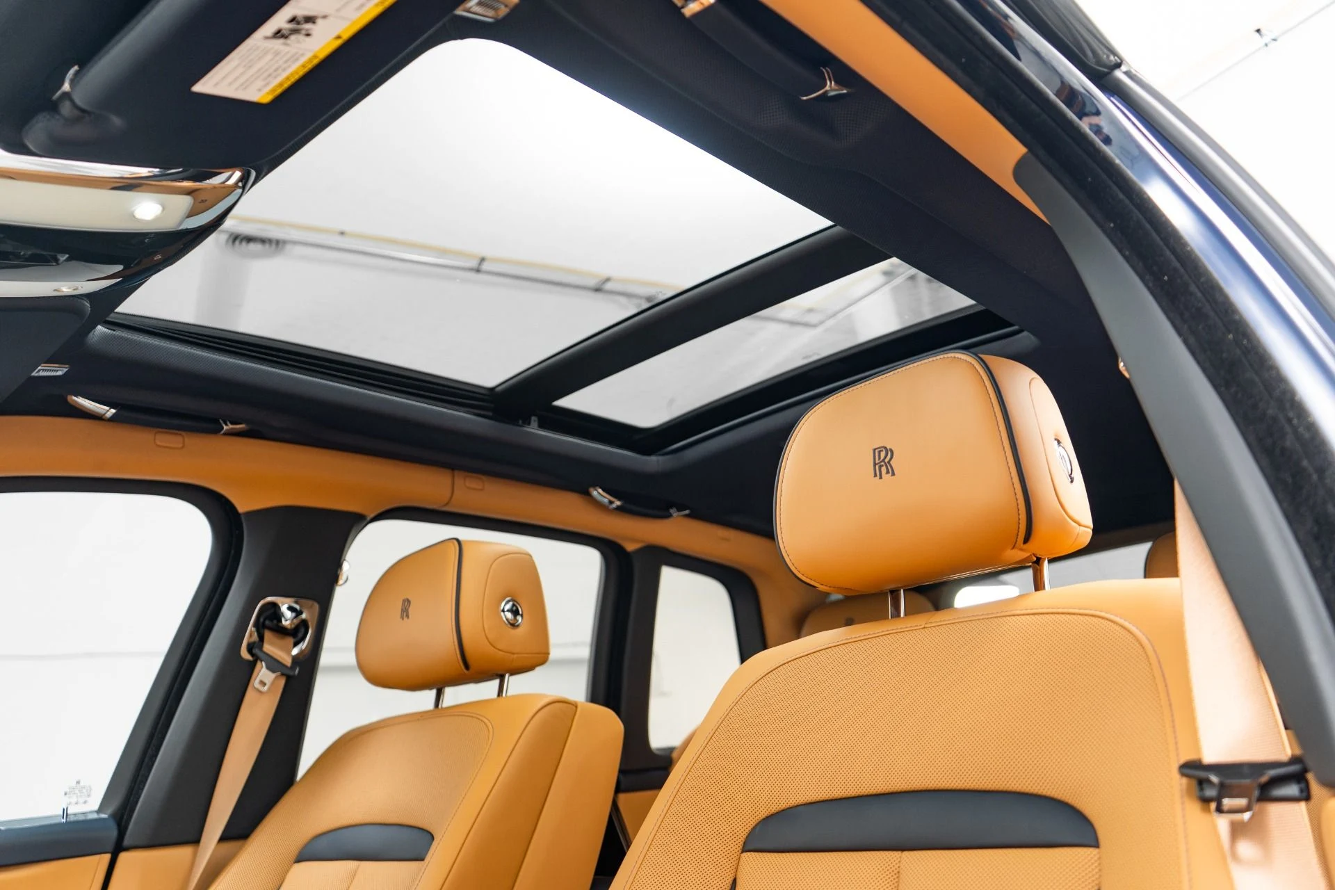 mph017_3002160813_Used_2020_Rolls_Royce_Cullinan_Rear_Theatre_Configuration_Bespoke_Audio_Picnic_Tables_1785529076_a5cc2b70a6