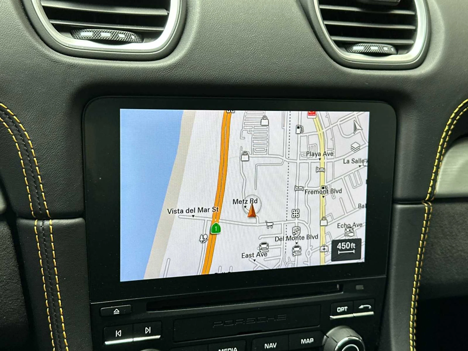 mph017_3002576375_f29bcd416ef88e70c25289a8aa64ad99x_8b27864df2