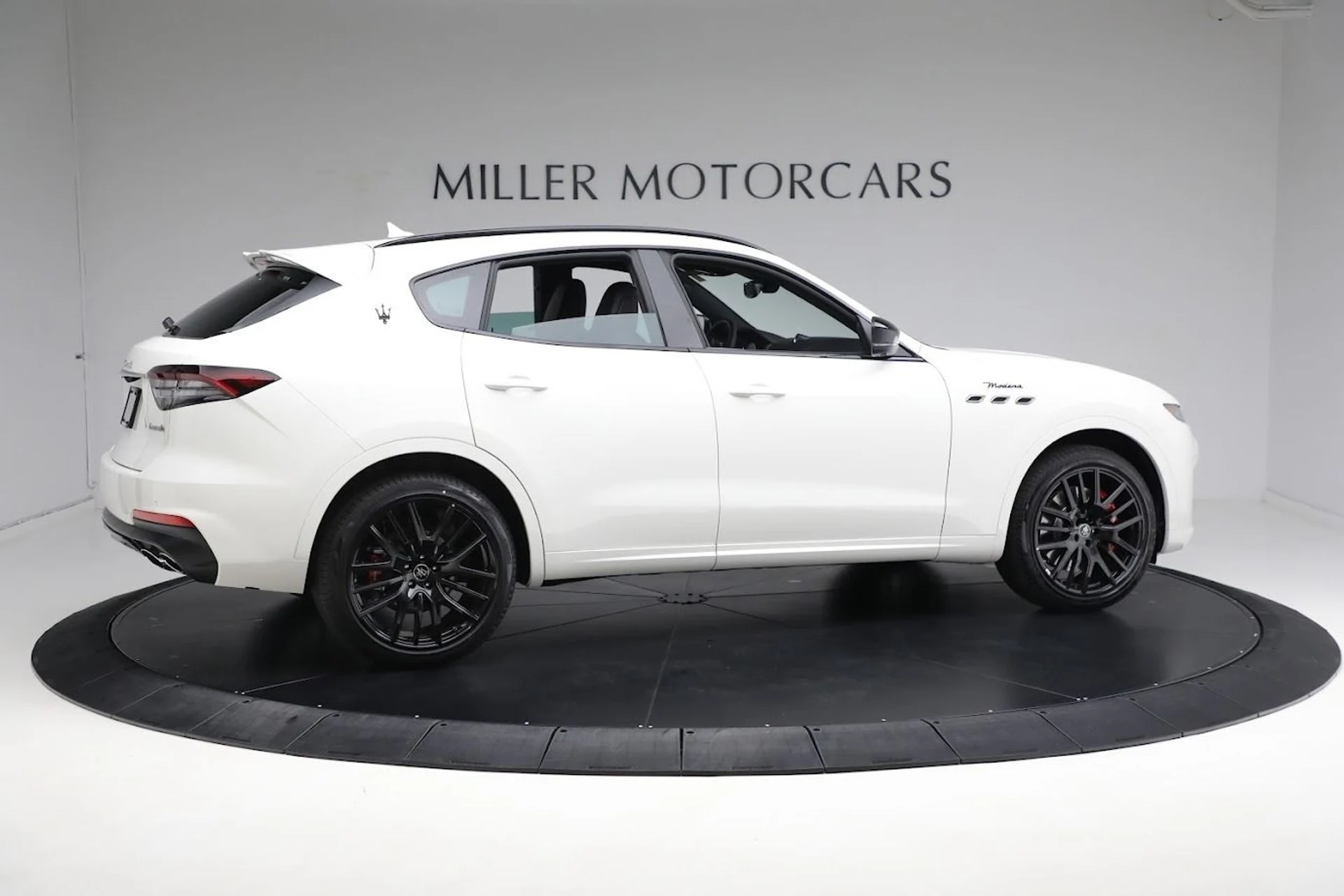mph017_3016316406_New_2024_Maserati_Levante_Modena_Ultima_3740b026dd