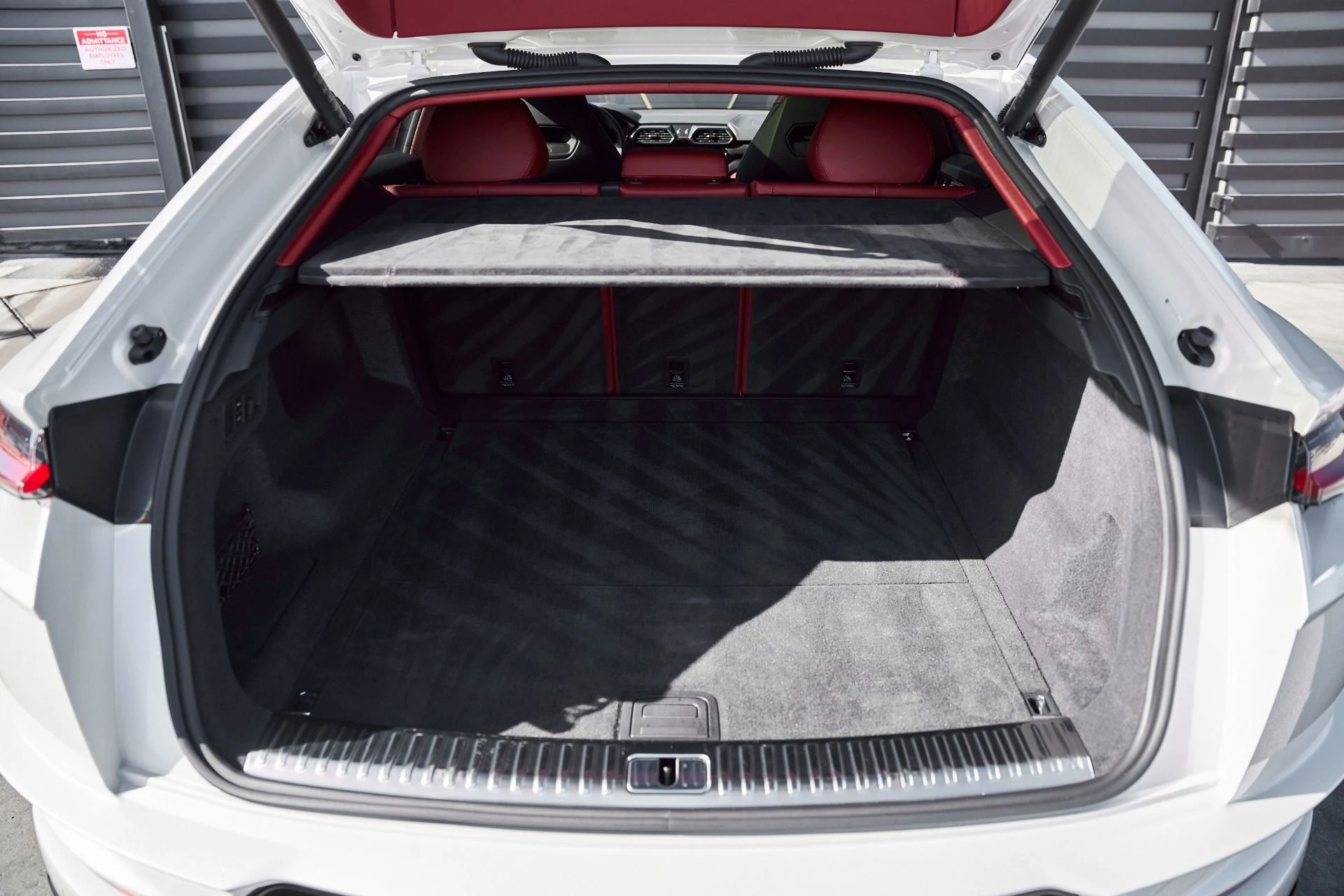 mph017_3021680388_Used_2024_Lamborghini_Urus_S_1769733220_a6ca95a4b0