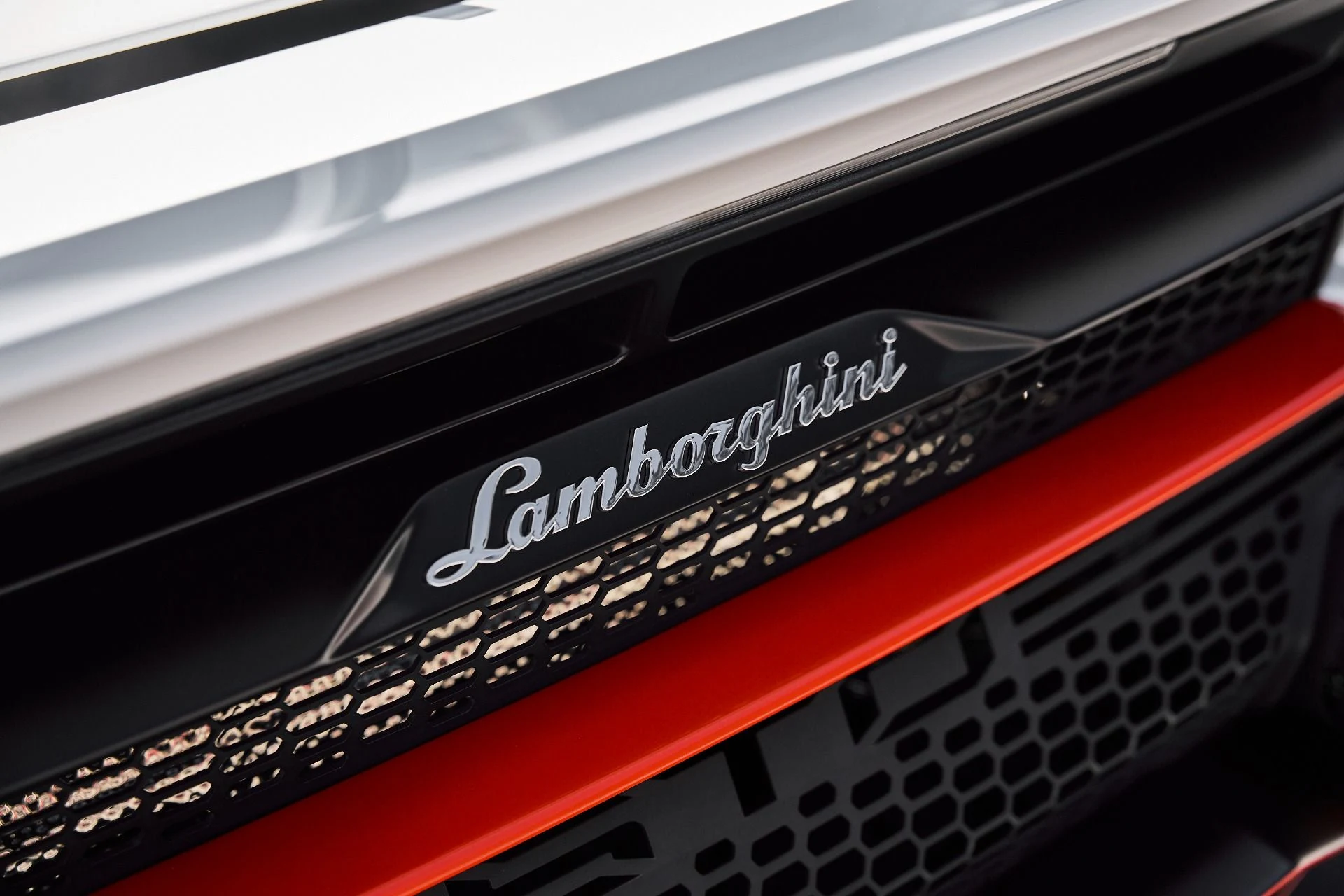 mph017_3029199557_Used_2024_Lamborghini_Huracan_STO_Base_1775782796_168623a0de