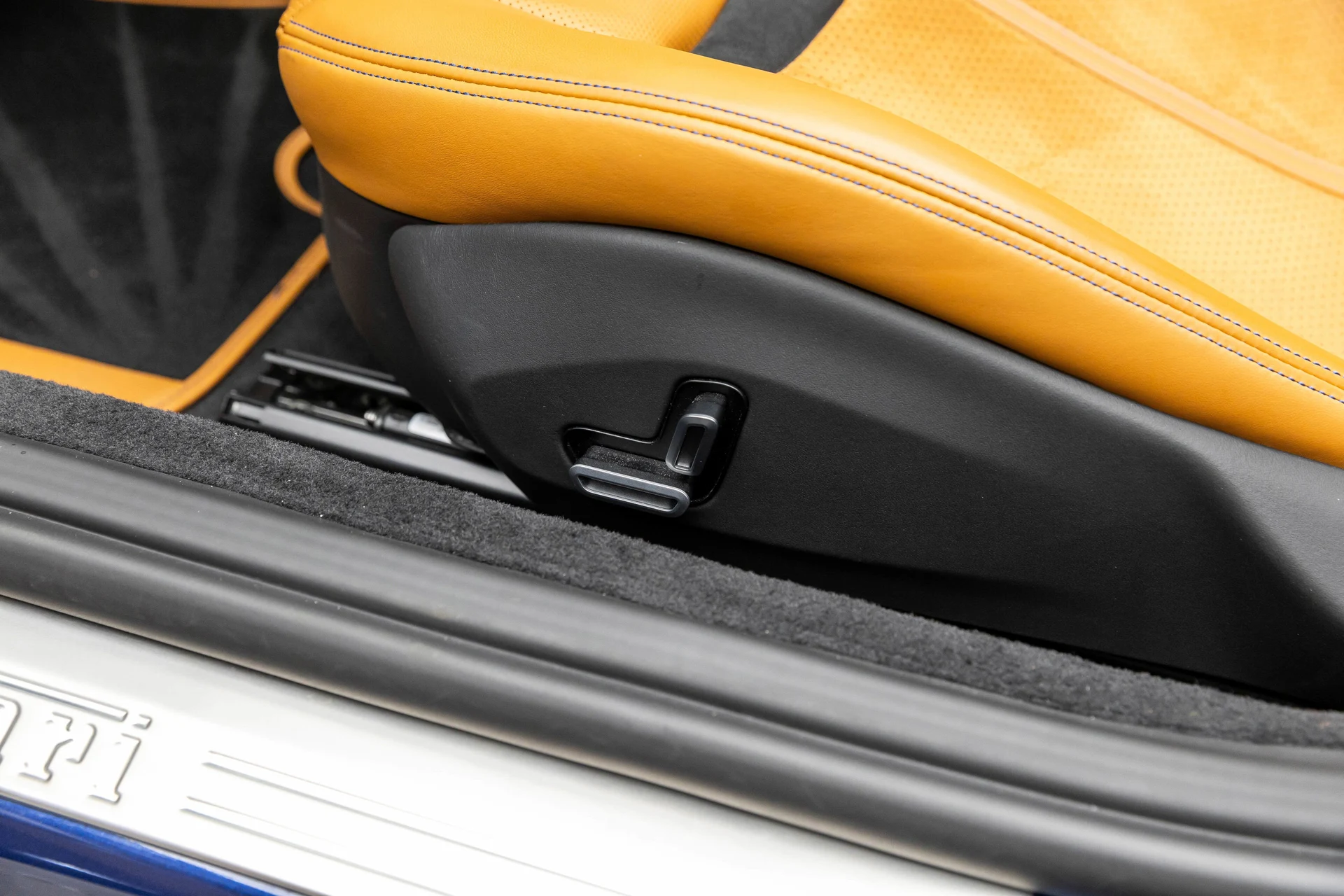 mph017_3030522250_05d0e1774a36410d80cdf83565564aeb_f2c7c9360b