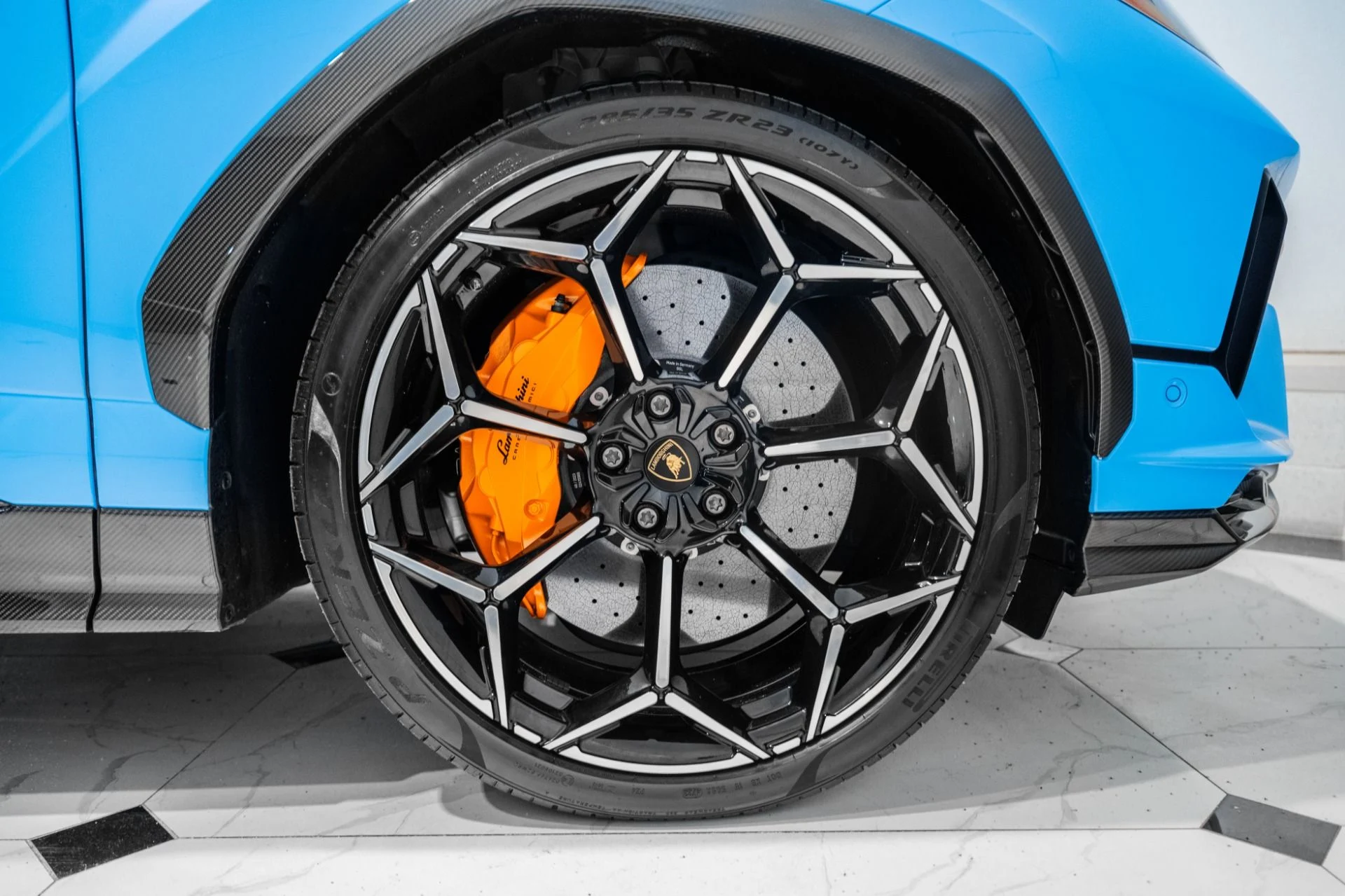 mph017_3032536436_Used_2024_Lamborghini_Urus_Performante_1773070205_23b0eef5d9