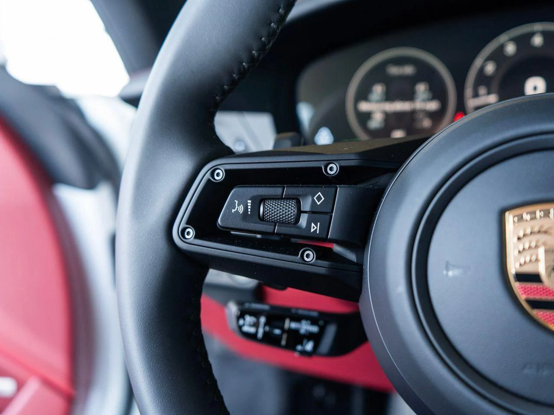 mph017_3033936689_Tdg_Qx_Pu_Rkxvij_C_Ub_zh_E_Nq_Od_Upk_9f5cdec264