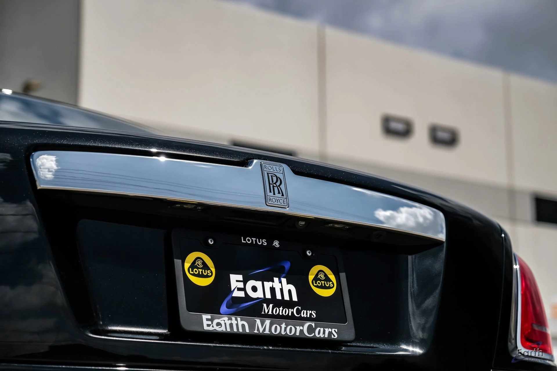 mph017_3037017952_e8fb6978f4cc9f6735797a267f57b047x_ef180079bb