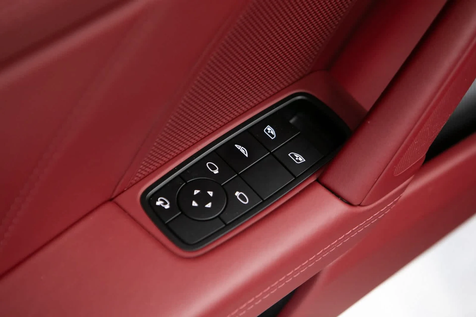 mph017_3041609107_012f10063adbe241175d596cb02b26ebx_56624bf0c9