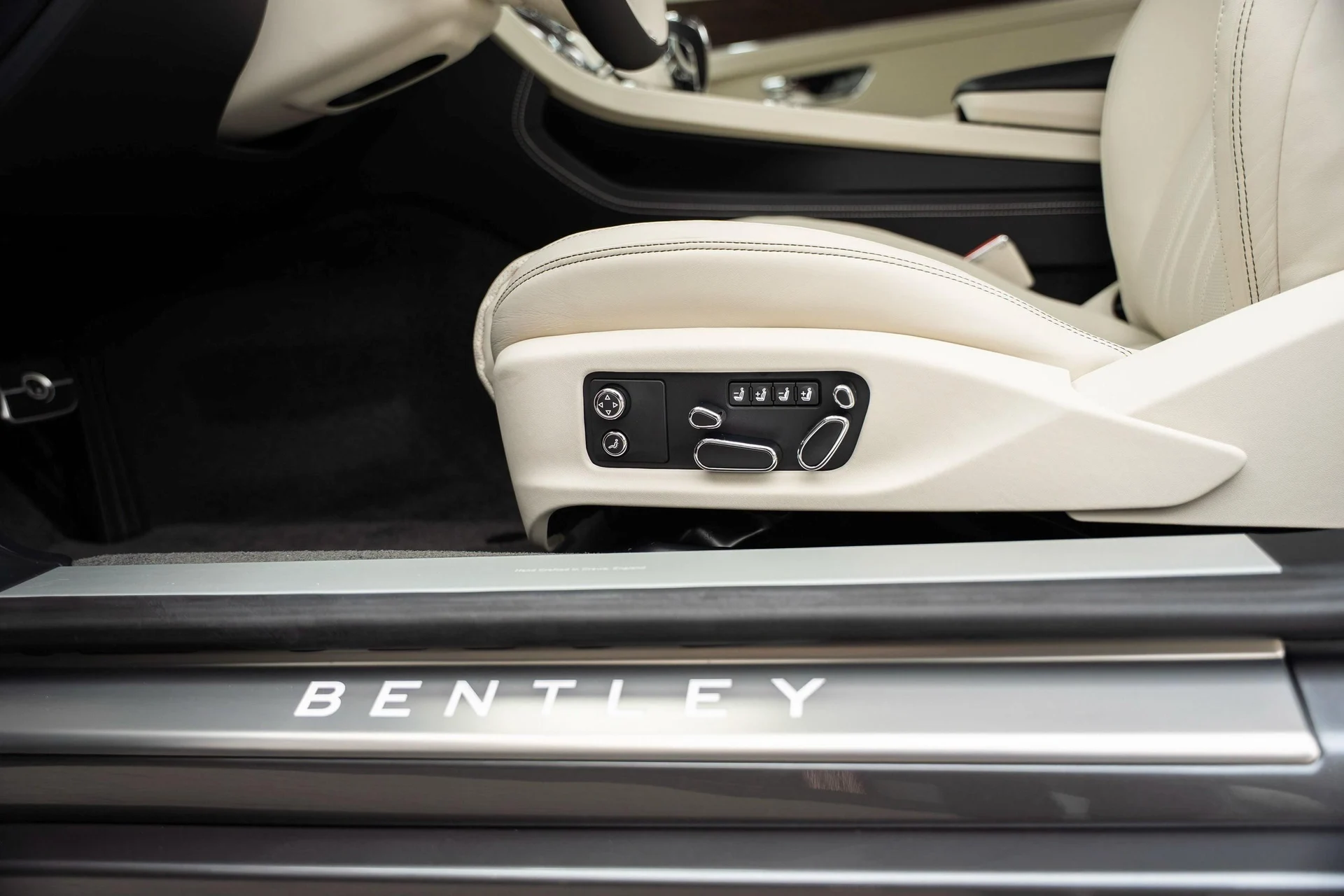 mph017_3049273431_477619928_6961e64ad65fbc1ed22430d6_49686a1f60