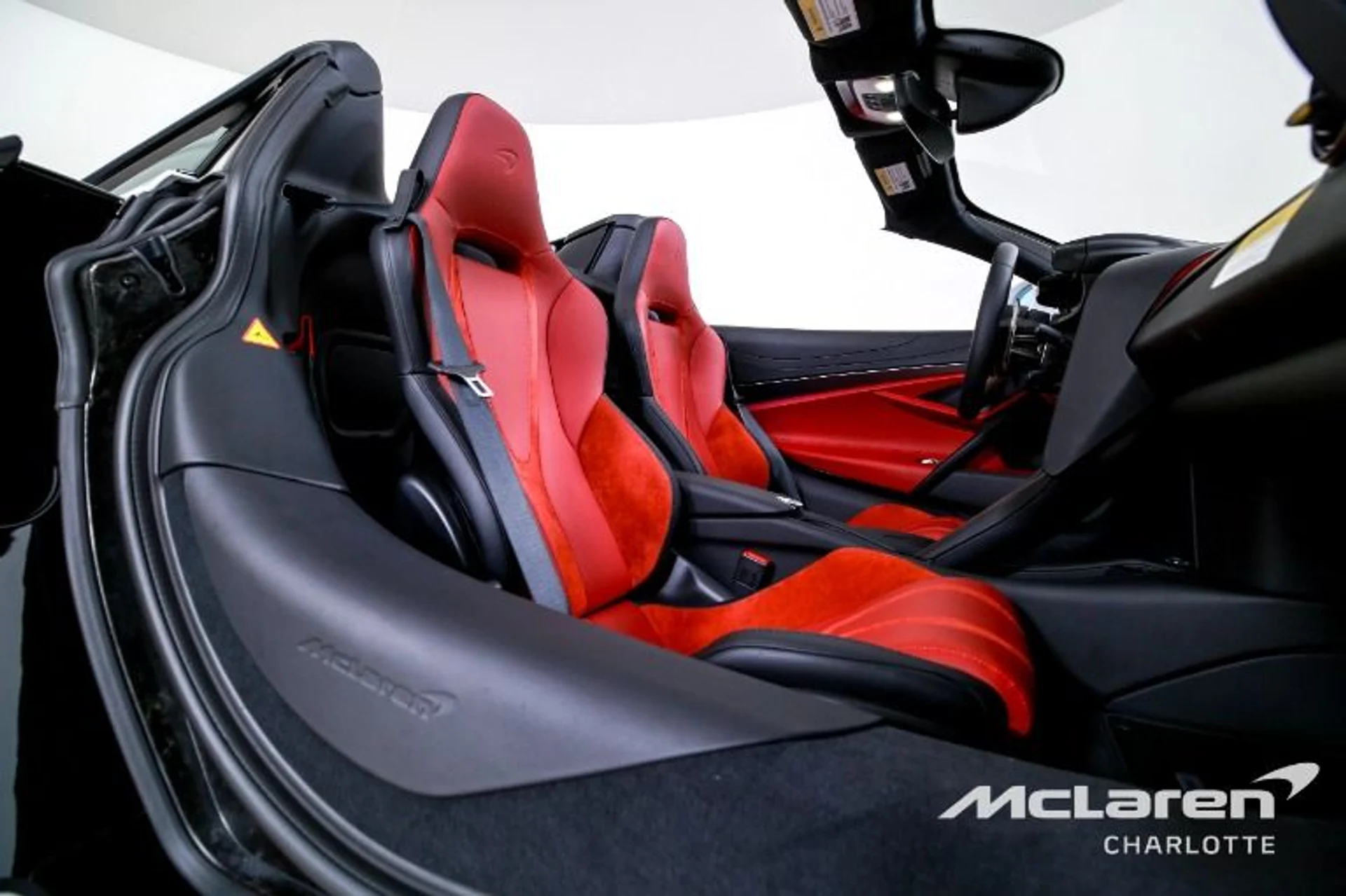 mph017_3051375900_Used_2026_Mc_Laren_750_S_Spider_3b75d6f2ef