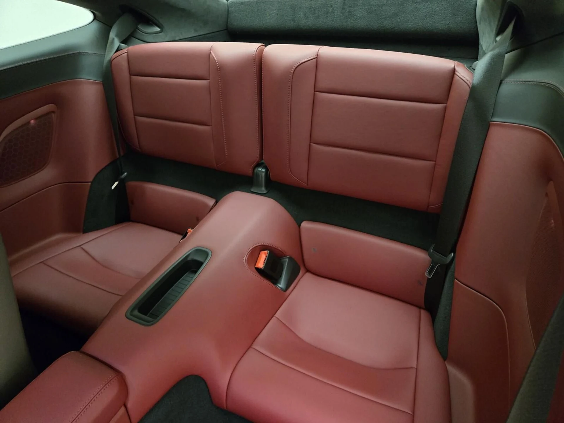 mph017_3051770557_Used_2019_Porsche_911_1763542623_599fa46861