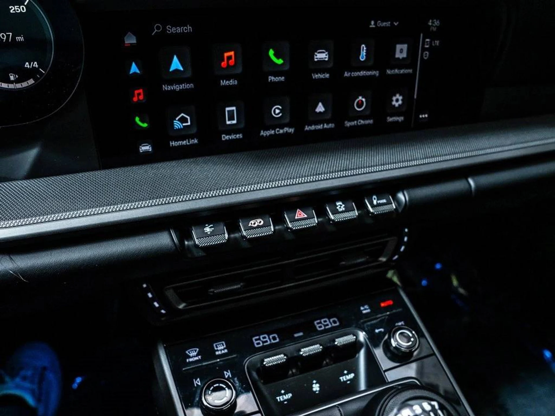 mph017_3056706925_c2330f23bbc74e3d834f1b12fc9ad7a6_939e95a305