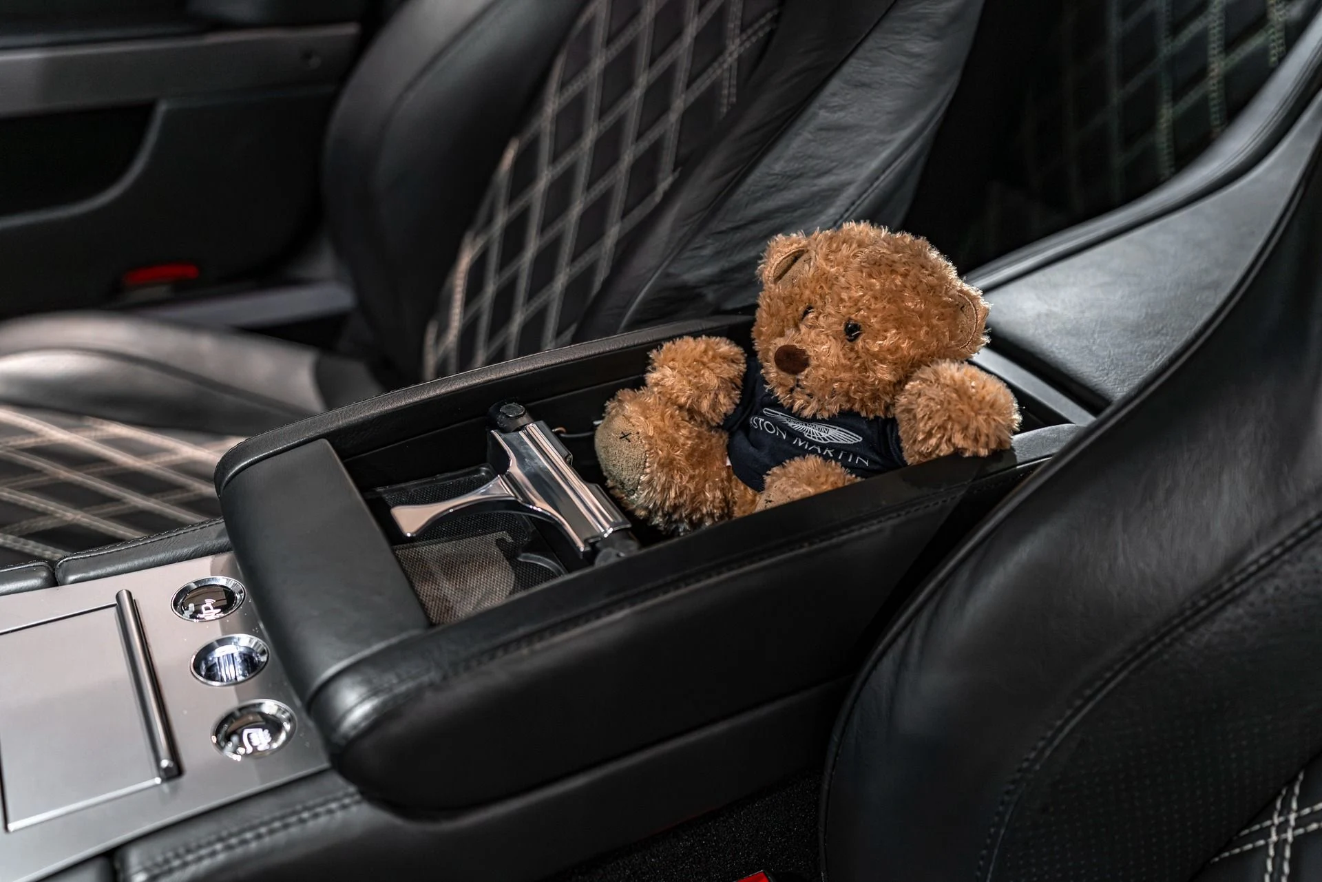 mph017_3059180_13205_p18_l_b9ed7d9302