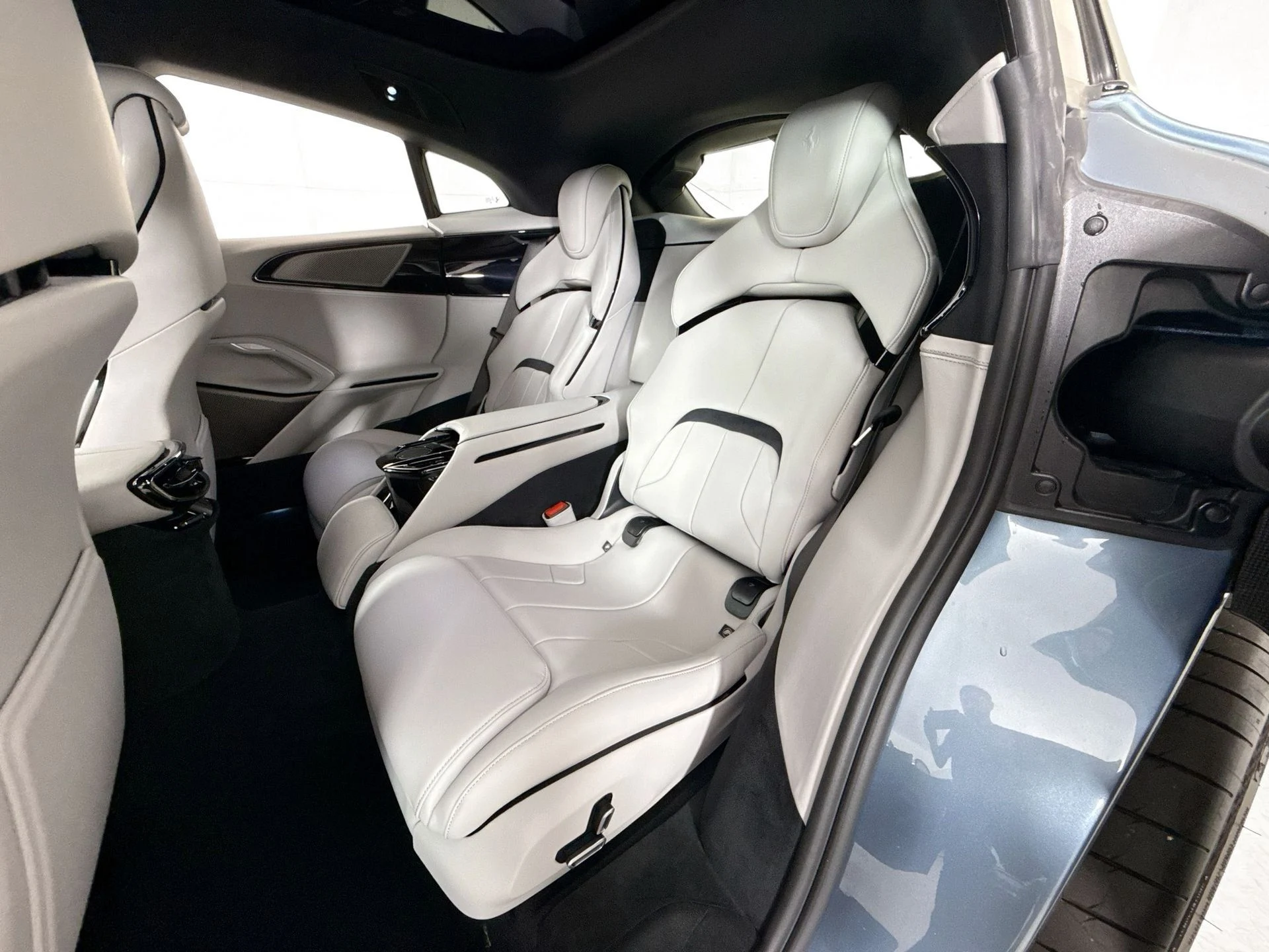 mph017_3062424213_38fa8c2060e84179e15cffdb79de863d_6fb970aeab