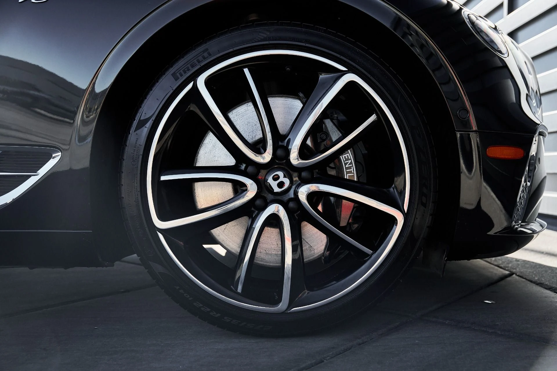 mph017_3064534347_Used_2021_Bentley_Continental_GT_V8_1768615457_9d8fb5a204