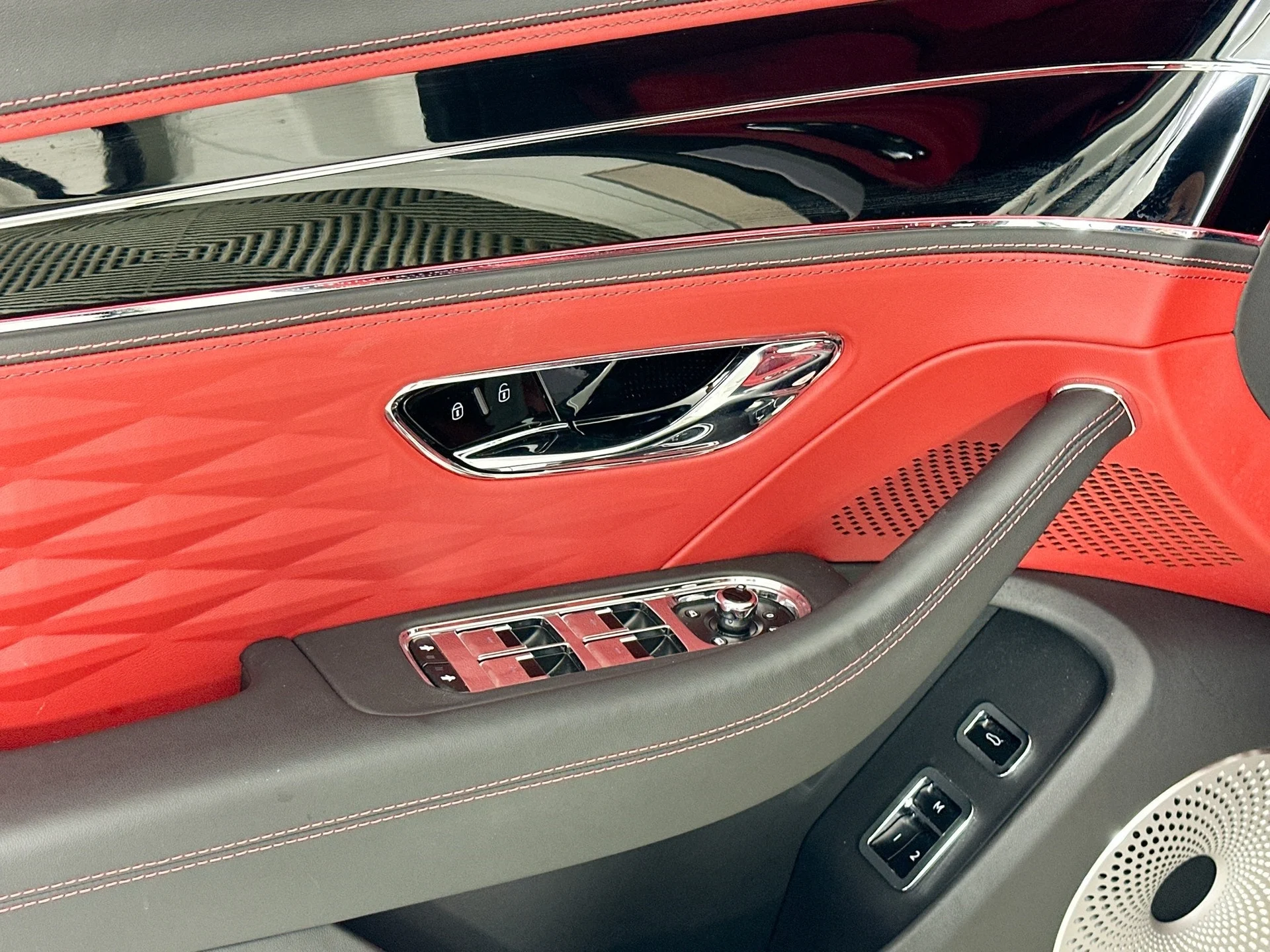 mph017_3066920682_18_6c96150d32