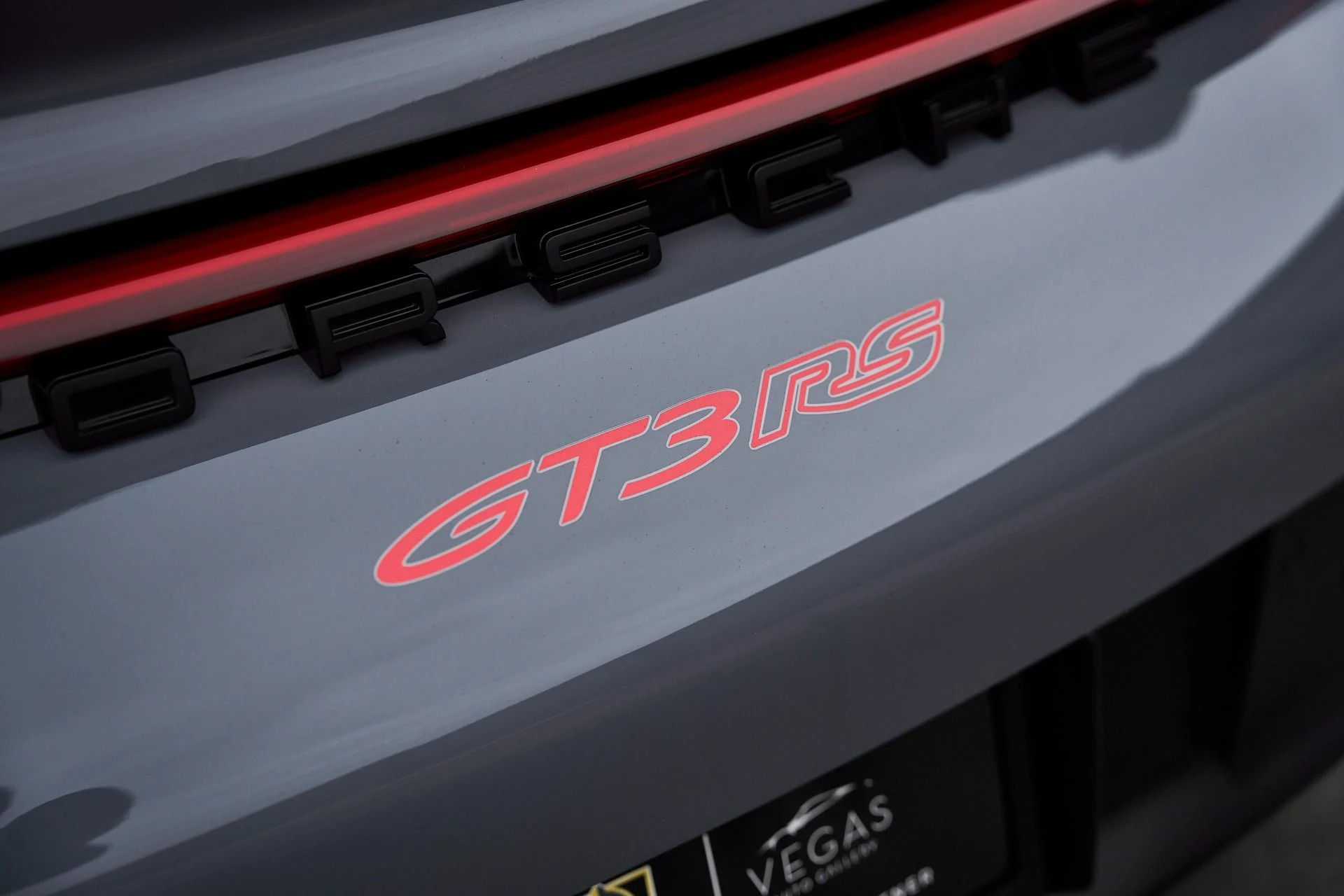 mph017_3069502737_Used_2024_Porsche_911_GT_3_RS_1767150475_37fff1b67c