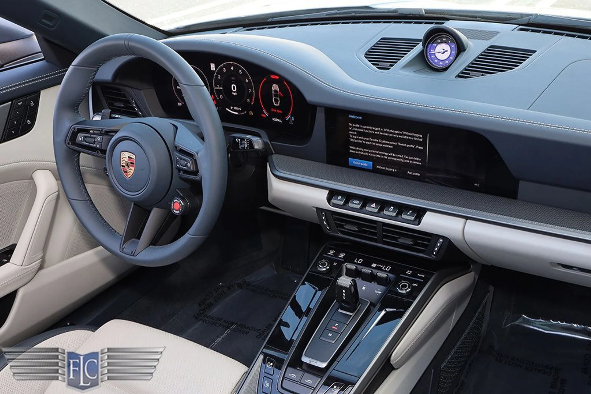 mph017_3081502415_used_2026_porsche_911_targa4s_6305_22995044_18_1024_52799b9b9b