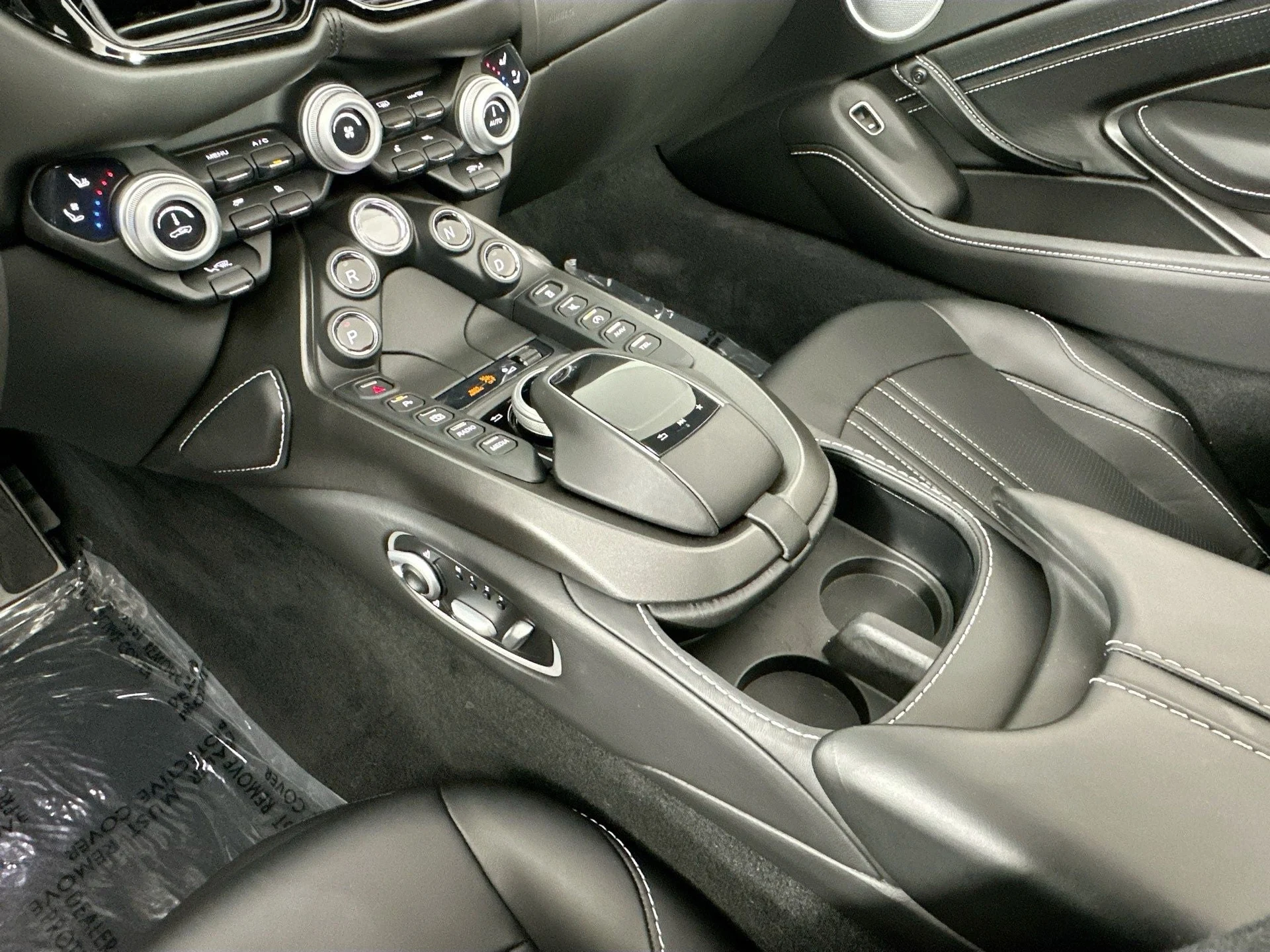 mph017_3088289915_18_3b80319f2e