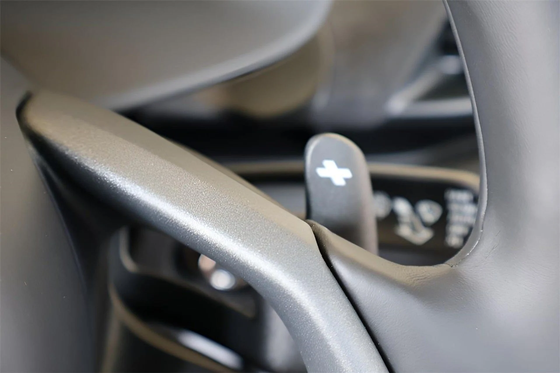 mph017_3091917809_18_0019a20a2f