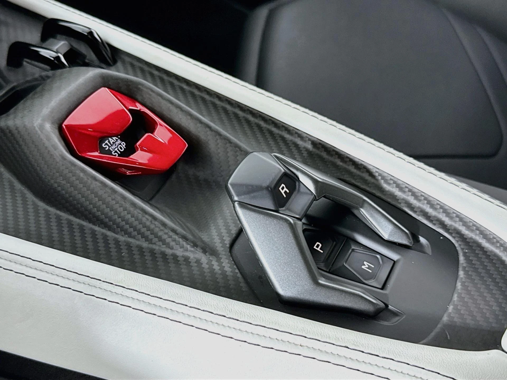 mph017_3093105149_Used_2024_Lamborghini_Revuelto_1787336700_352862dcde