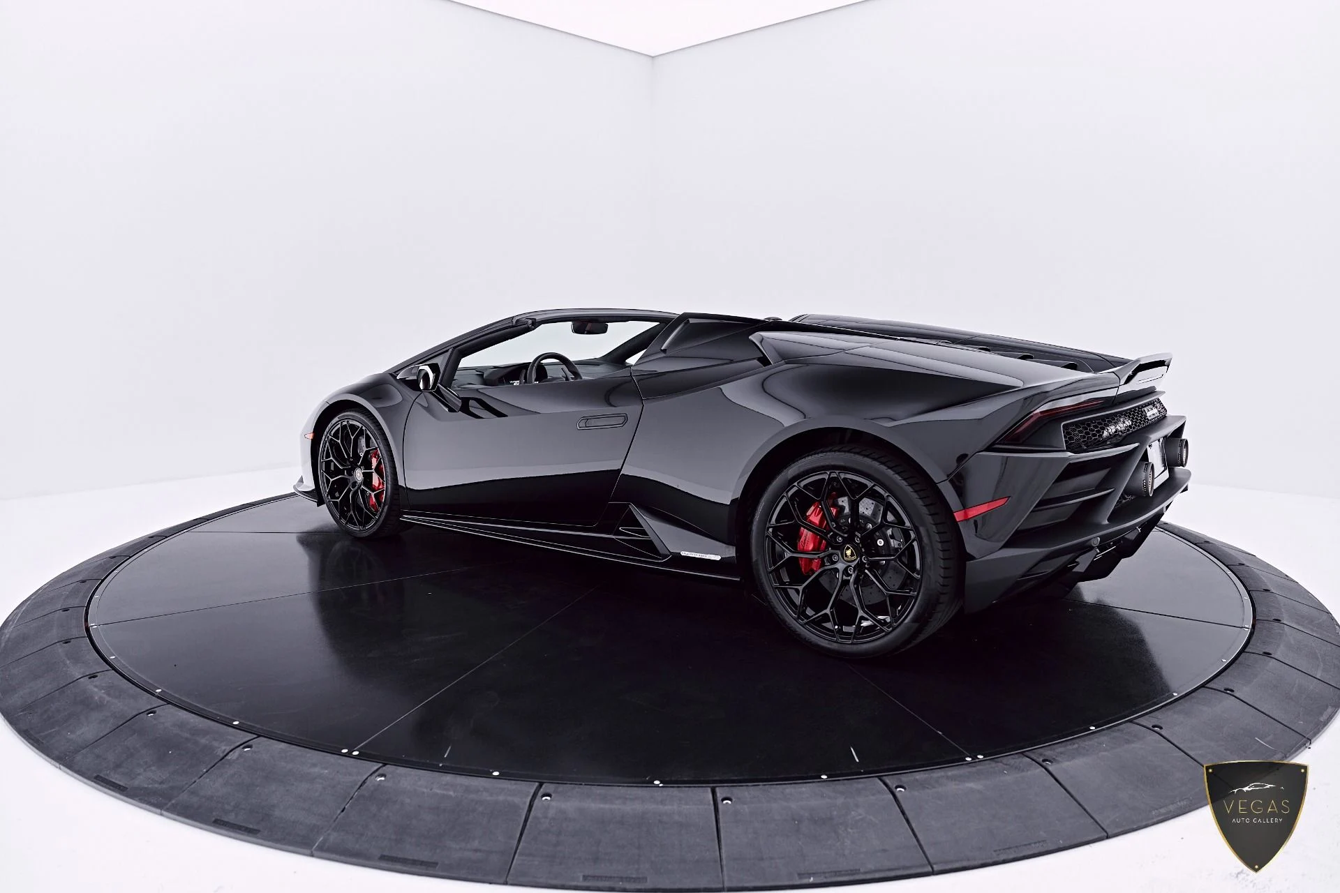 mph017_3097855339_Used_2024_Lamborghini_Huracan_EVO_Base_1783505075_70e5e88c5d