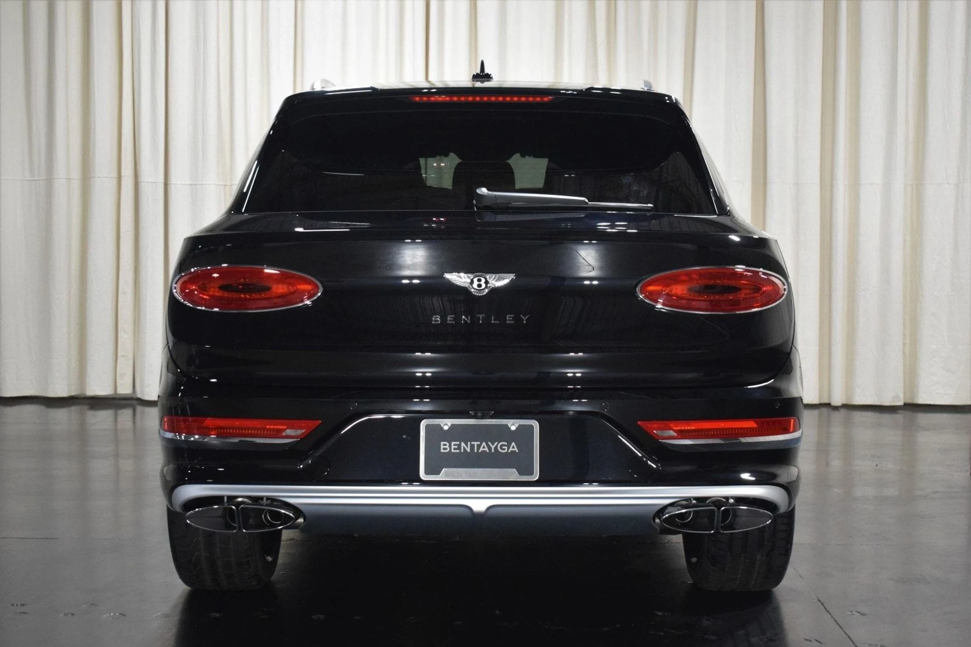 mph017_3102032783_e8e9333f0b7d1122b1c0b4a368de669bx_c0e94bb912