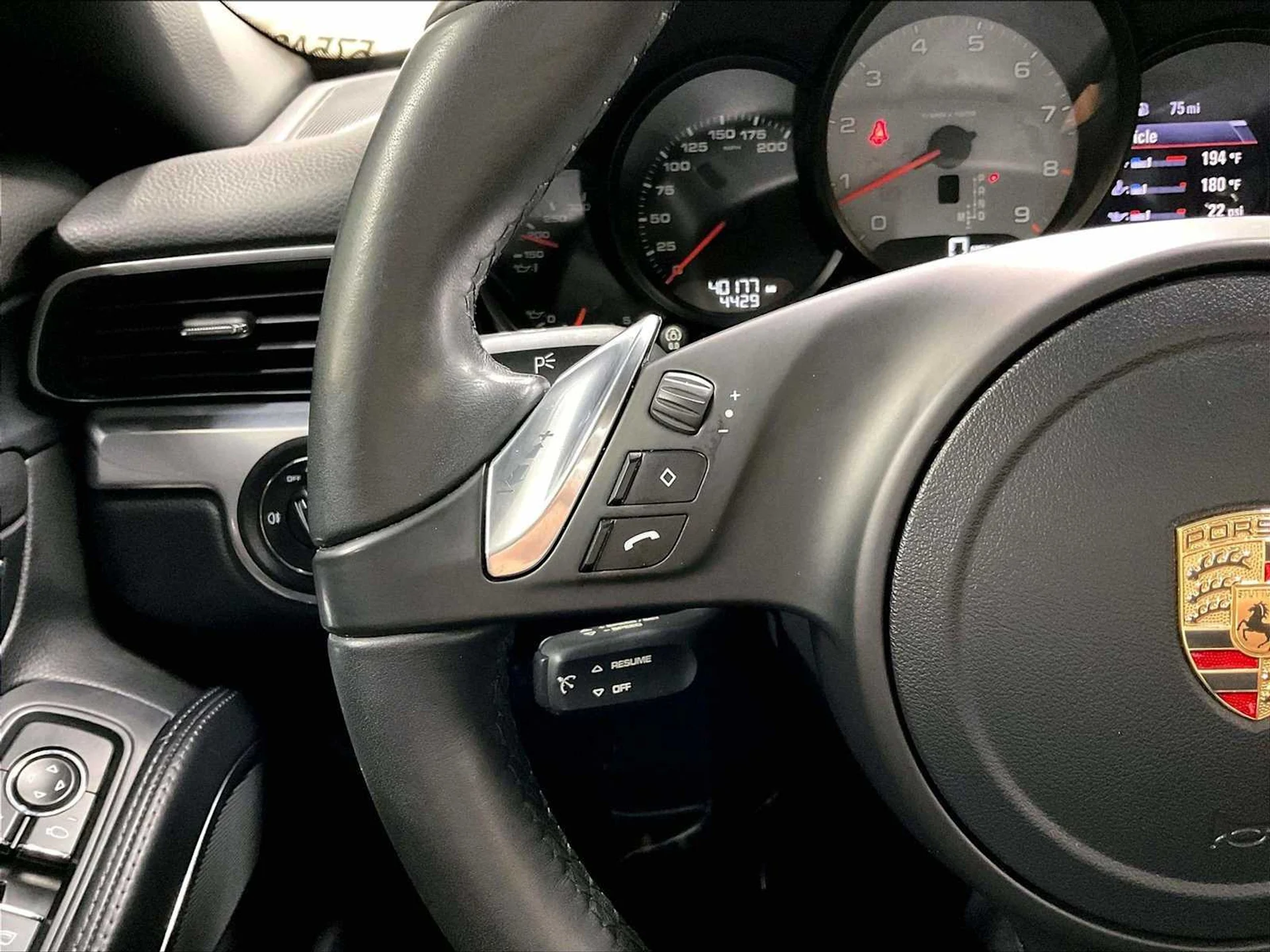 mph017_3103190595_d4fd99aa91b1a7d589be8a1fe8697162x_70eb5c2adc