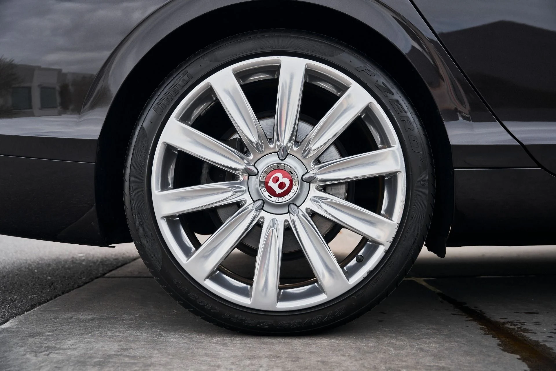 mph017_3103719703_Used_2015_Bentley_Flying_Spur_V8_1769278327_c6178f4492