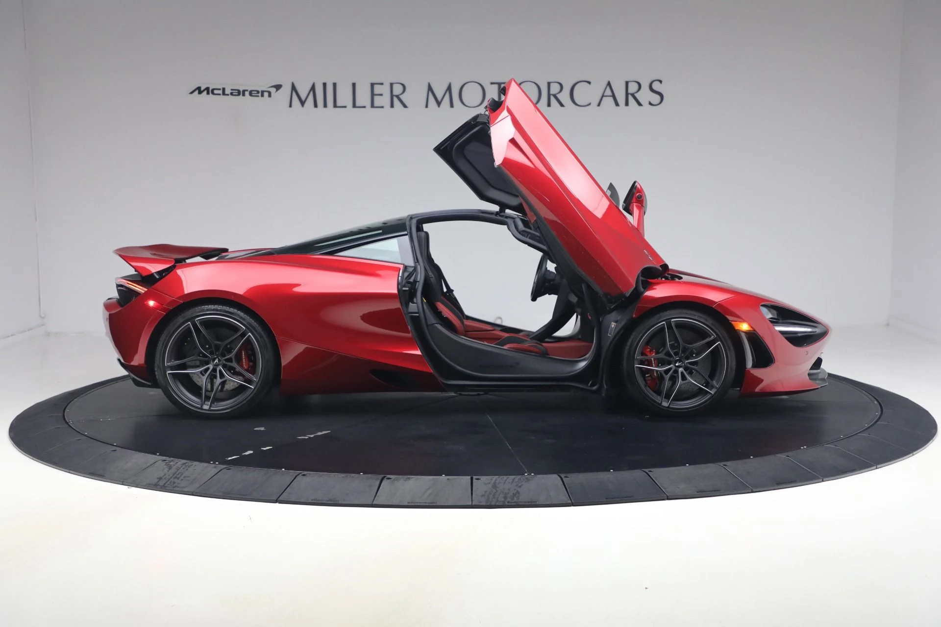 mph017_3109891430_Used_2019_Mc_Laren_720_S_Performance_1c82c8b075