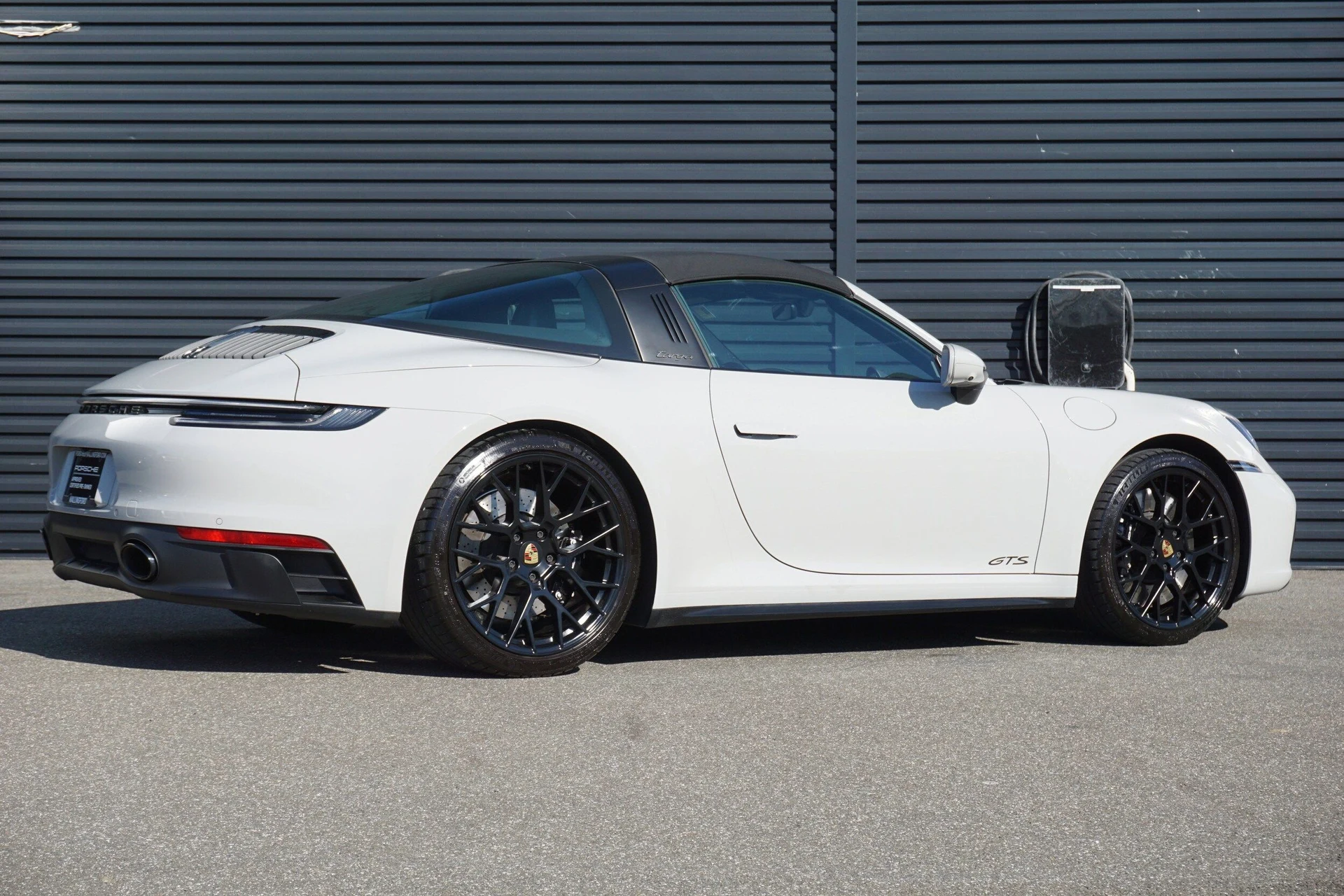 mph017_3110306894_e934bffe55dde3327ddc96146b3fe58cx_0bb56cf2b3