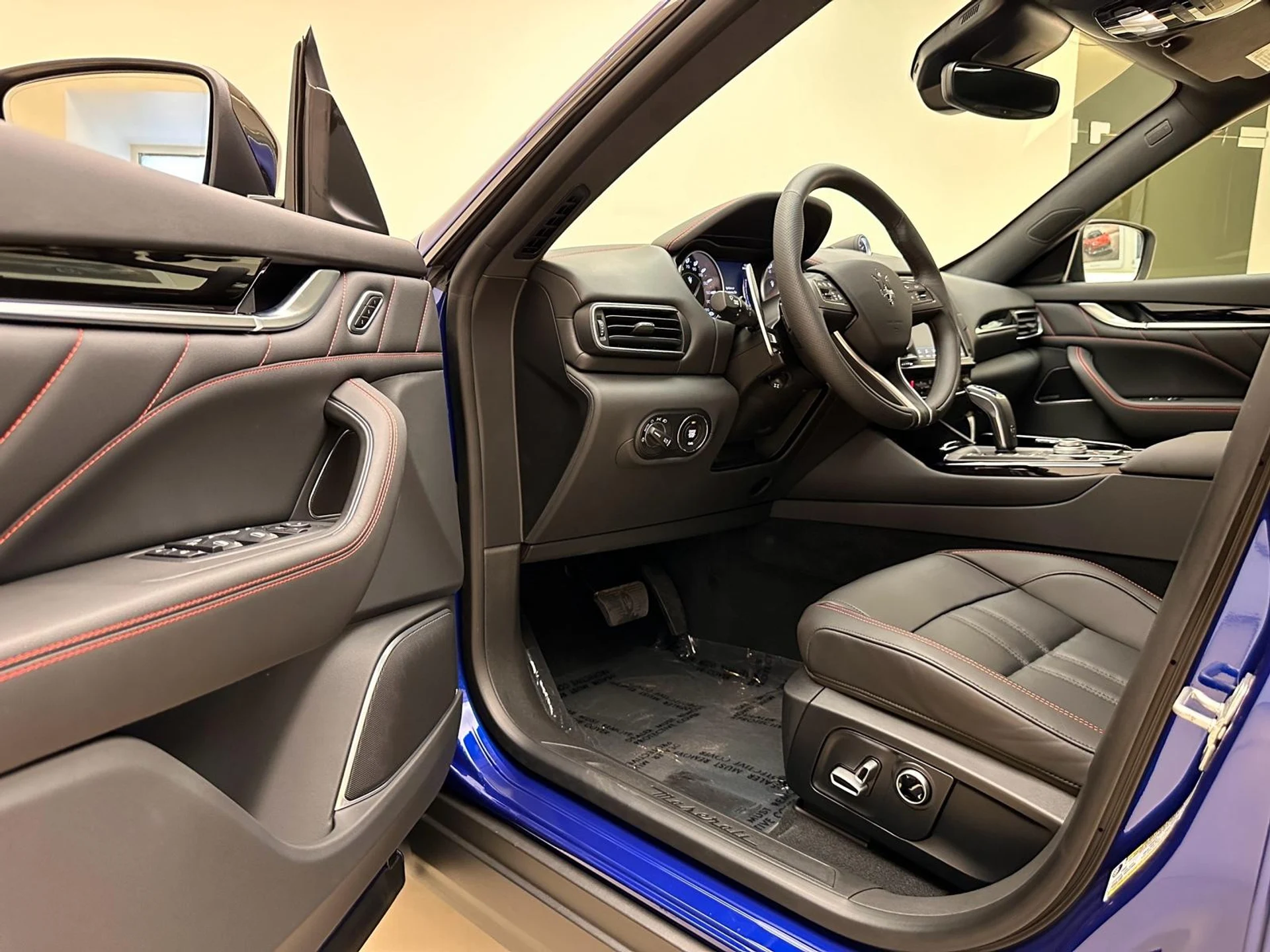 mph017_3112587570_New_2024_Maserati_Levante_Modena_1753160639_5a948ac0ef