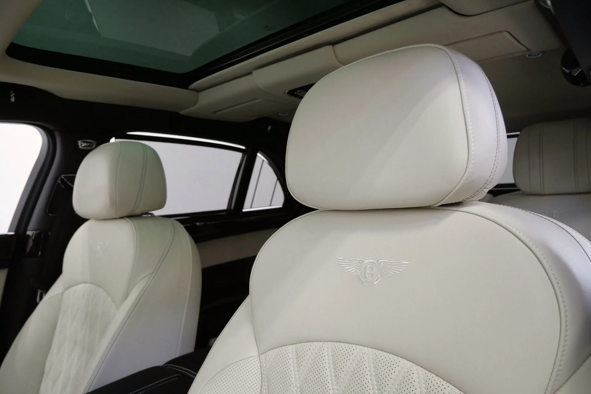 mph017_3129769616_Used_2020_Bentley_Mulsanne_Speed_Low_Miles_Premier_Specification_Comfort_Specification_1777909503_3a2e498133