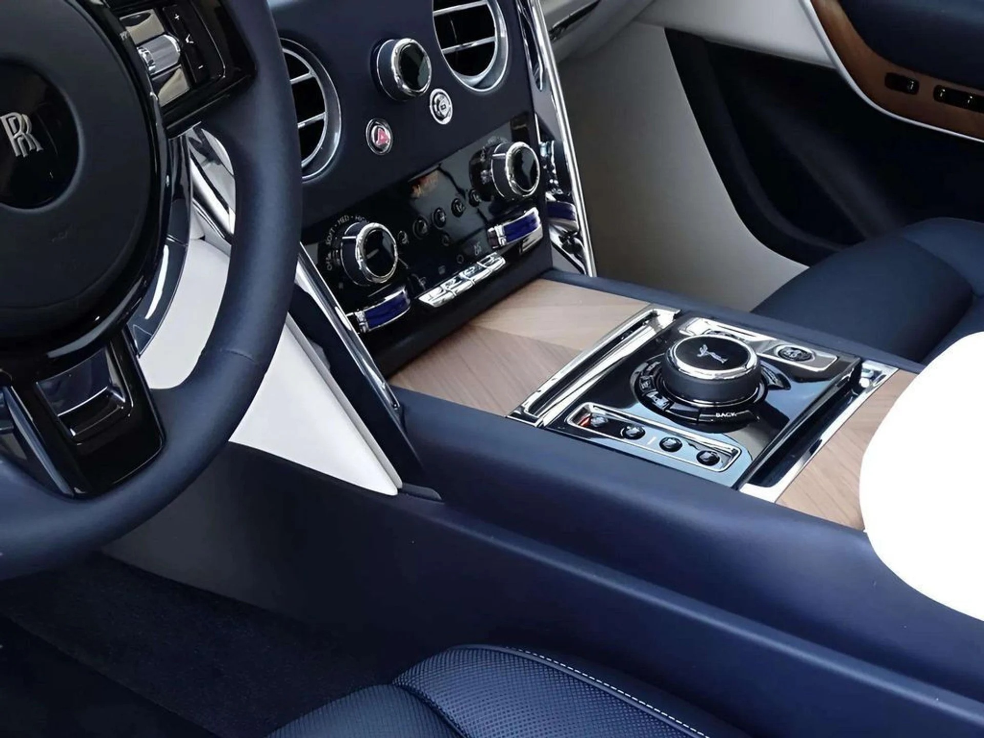 mph017_3131282923_au6j4xnokl3k346mvobsbtjteqvt_6ef0017205