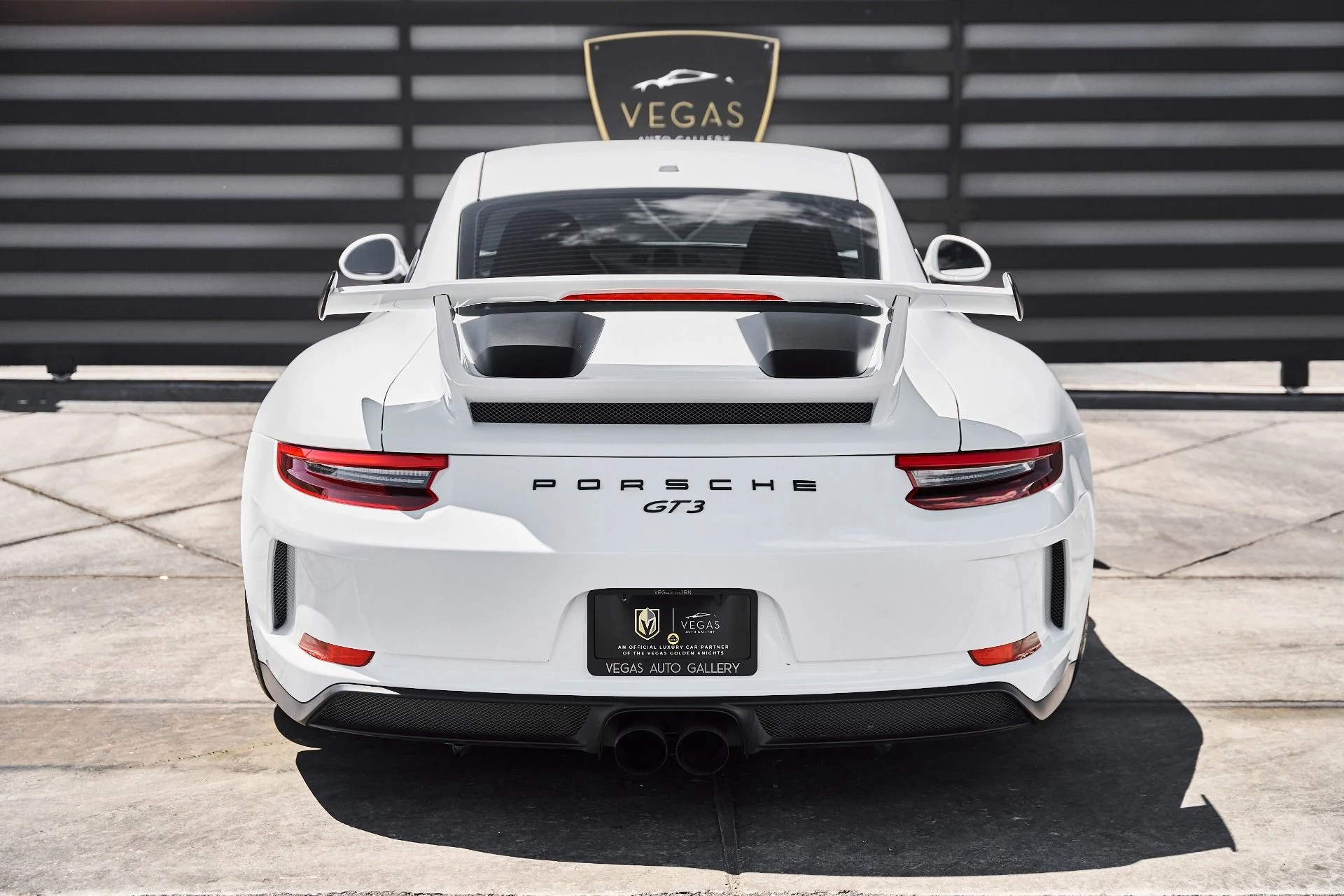 mph017_3133592462_Used_2018_Porsche_911_GT_3_1777749545_1c6ebcb1a7