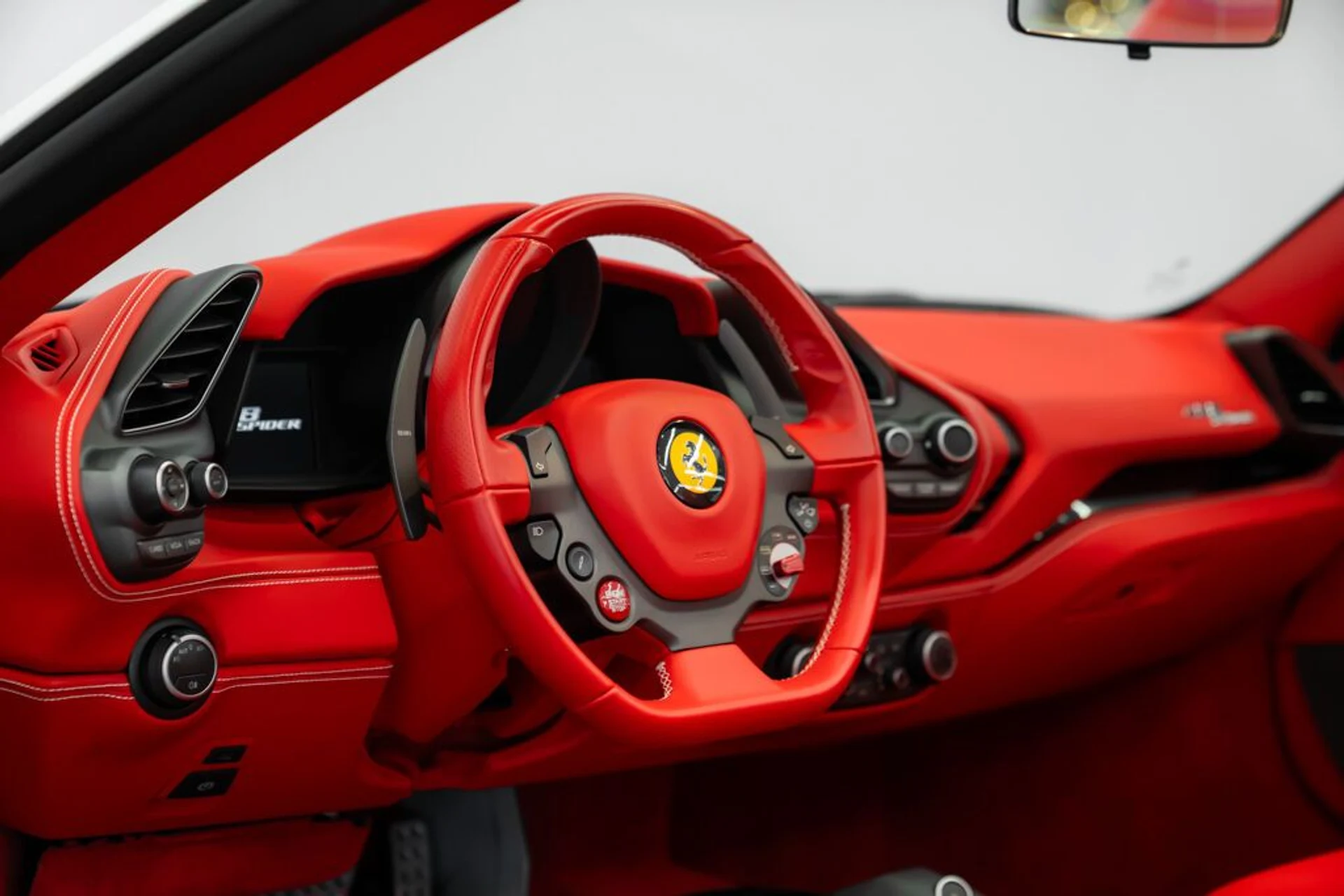 mph017_3137789572_ferrari_488_spider_2019_jpg_v_1754355020_c846f4ead1