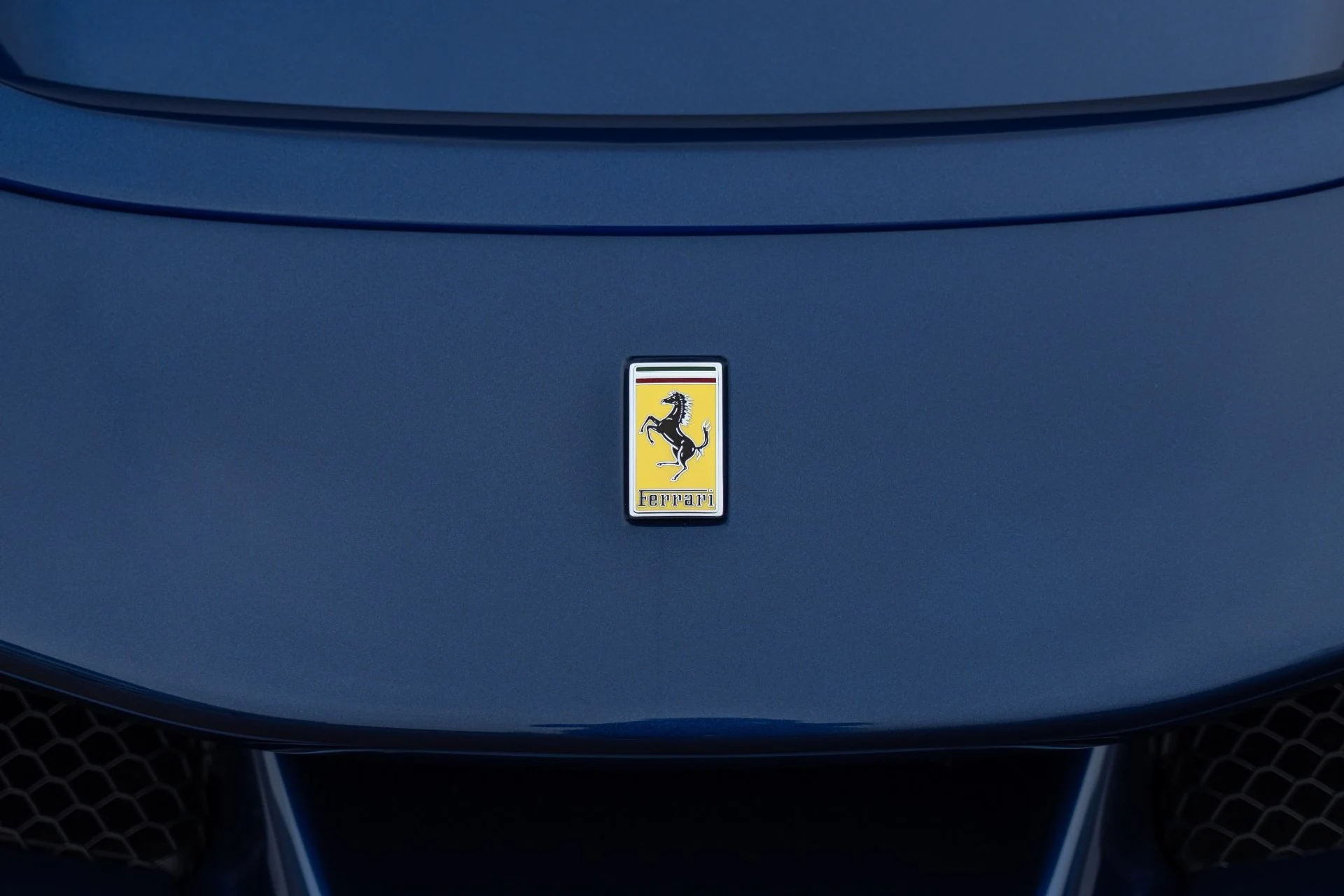 mph017_3139934439_Used_2023_Ferrari_SF_90_Stradale_1759957430_e44db11e1c
