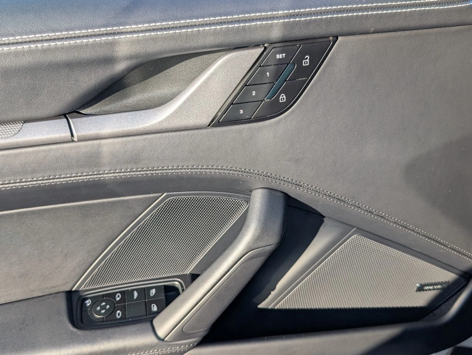 mph017_3140525693_393b1bc164c519972d46360d272eebce_47c083fd2a