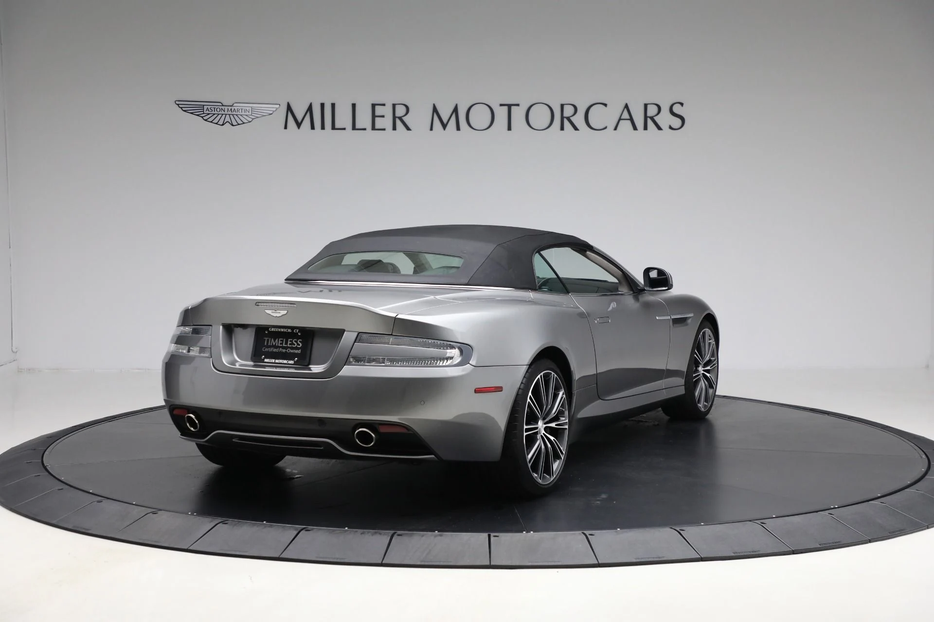 mph017_314116437_Used_2015_Aston_Martin_DB_9_Volante_64f6ff5bb9