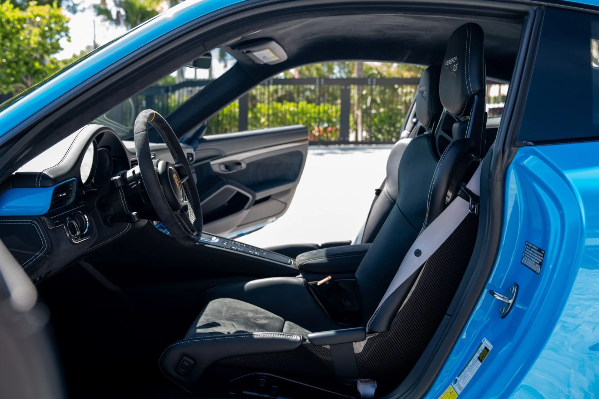 mph017_3141867773_Used_2018_Porsche_911_GT_2_RS_1791309731_736418f63b