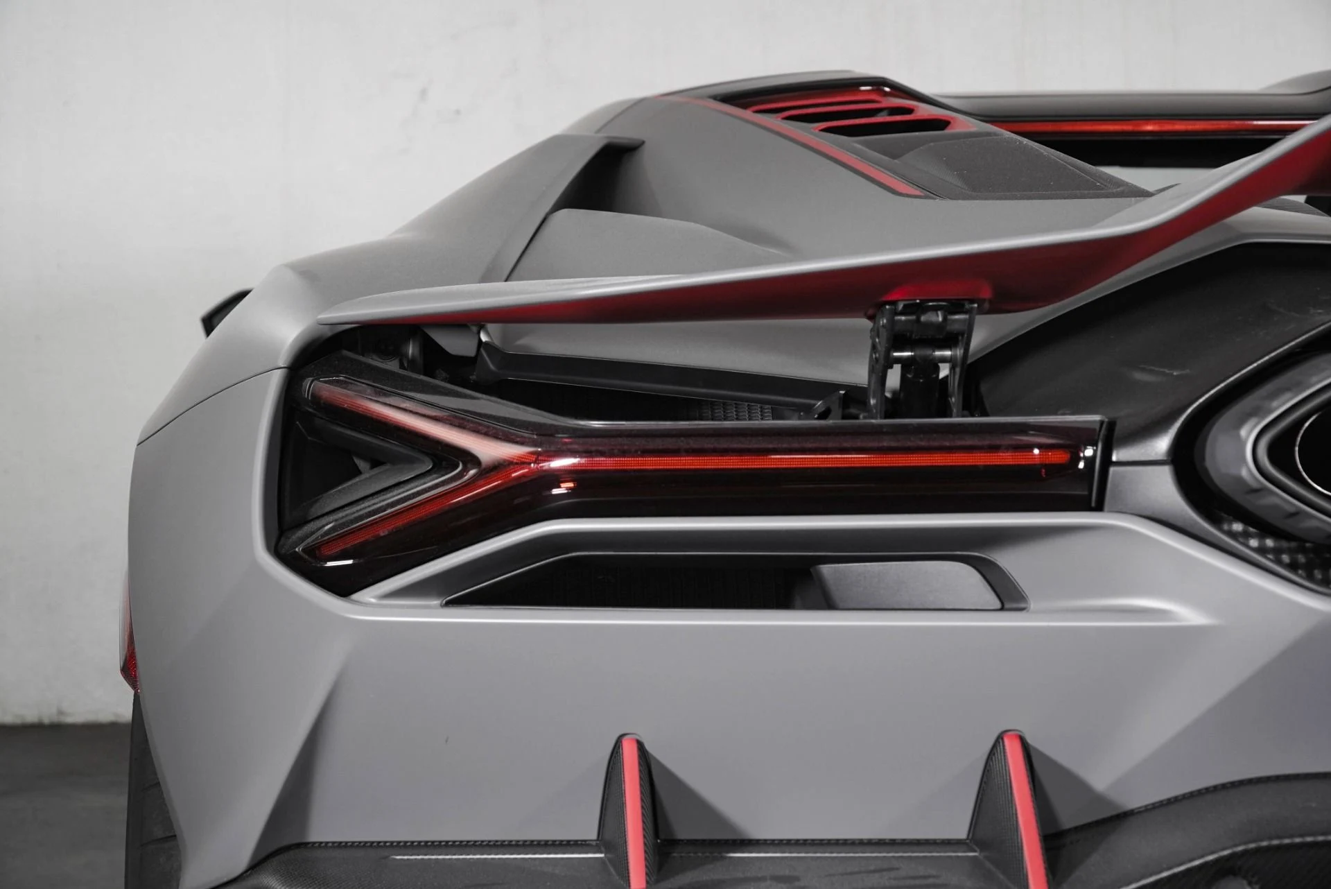 mph017_3150008945_New_2026_Lamborghini_Revuelto_Base_1785345857_69a65de6e5