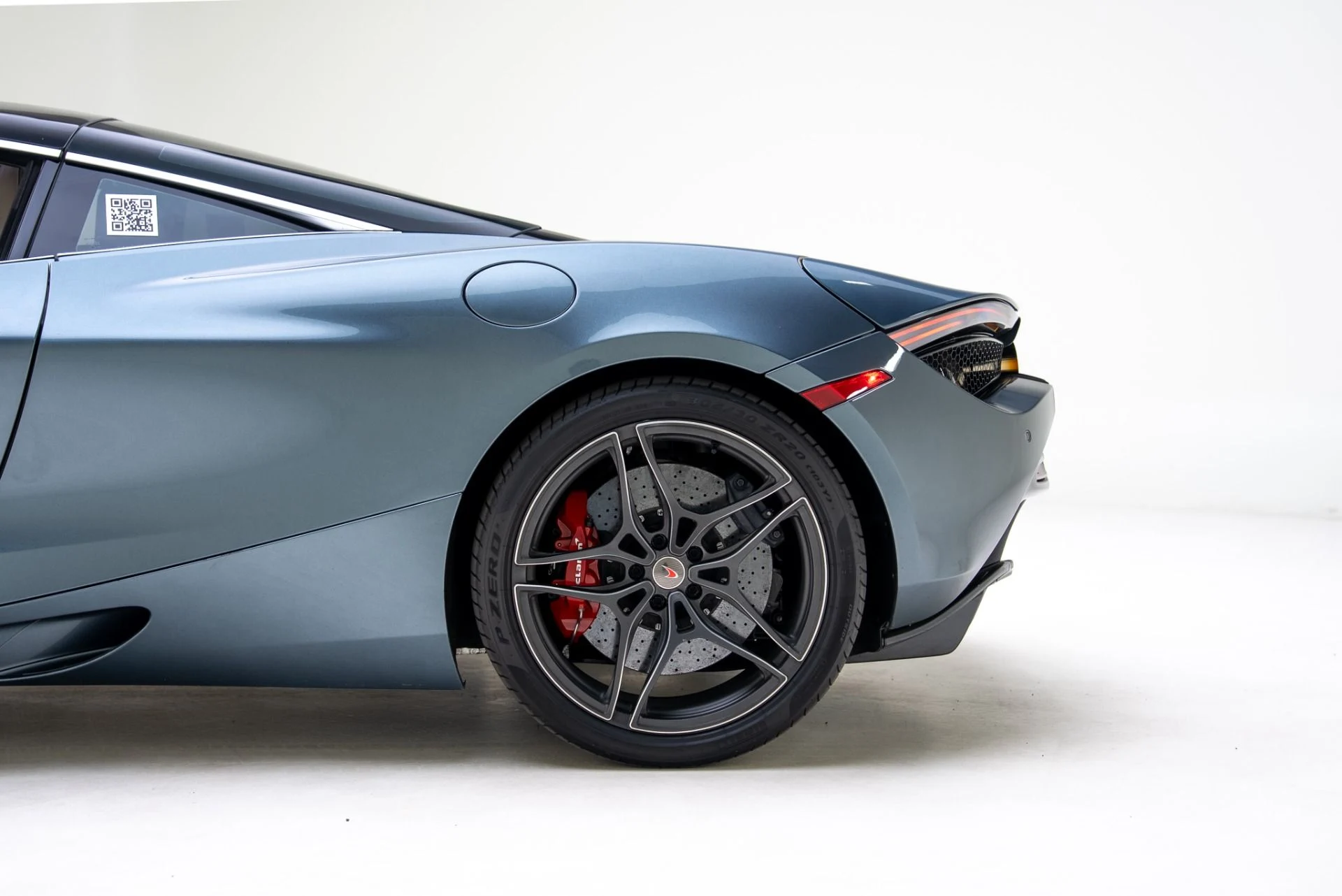 mph017_3152154043_Used_2018_Mc_Laren_720_S_1769819546_1cfc0a347a