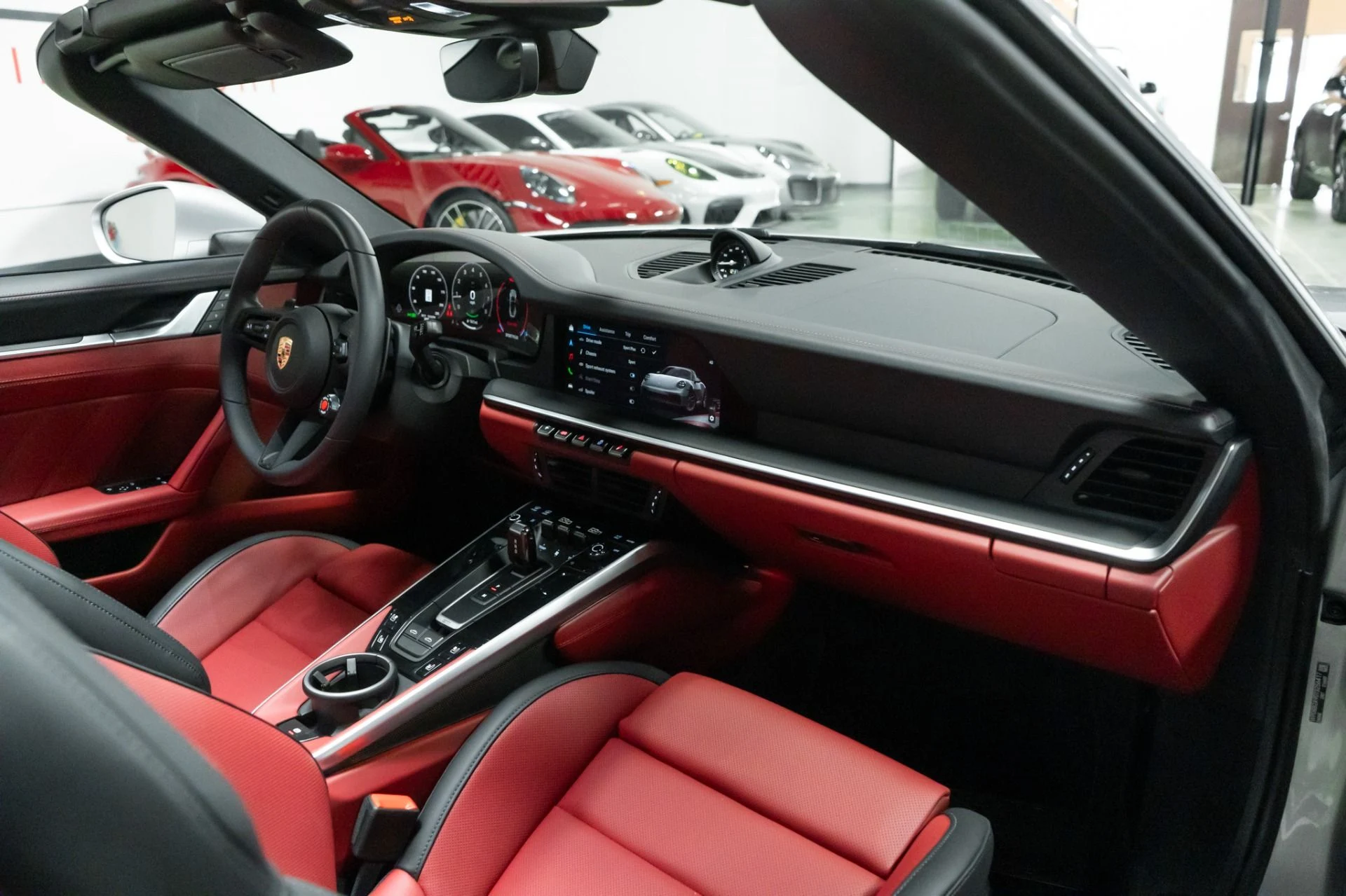 mph017_3156494877_Used_2026_Porsche_911_Targa_4_GTS_Targa_4_GTS_1767211945_fc37e69125