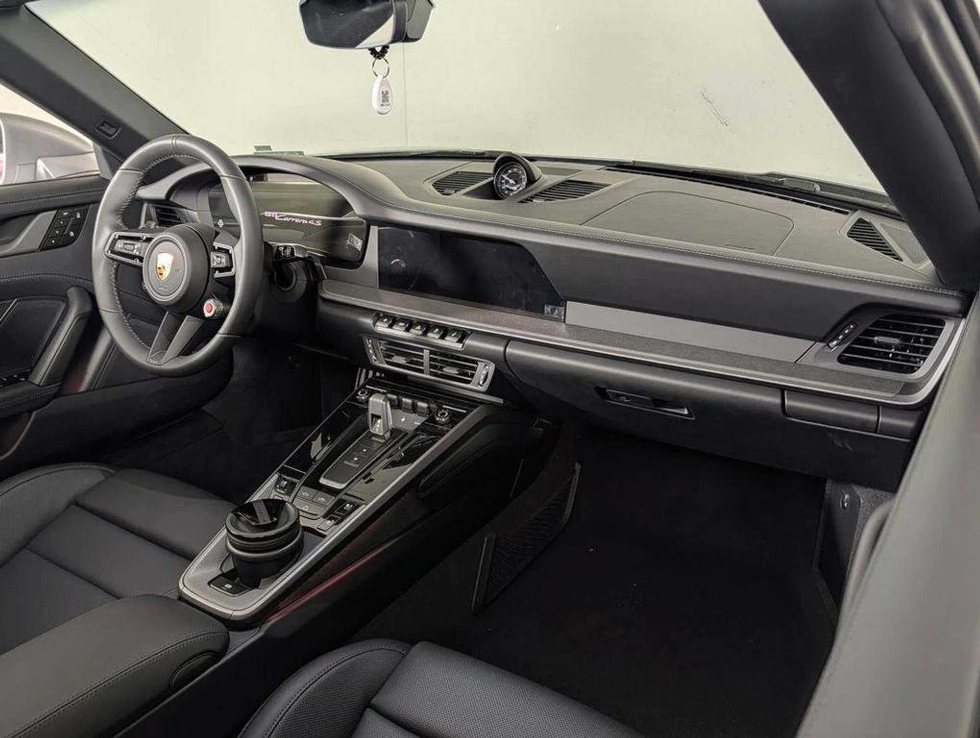 mph017_316945621_Z5_Th_XWP_4nt7_SB_Jn_R_0s_Ox9d_NW_4_57625ef341