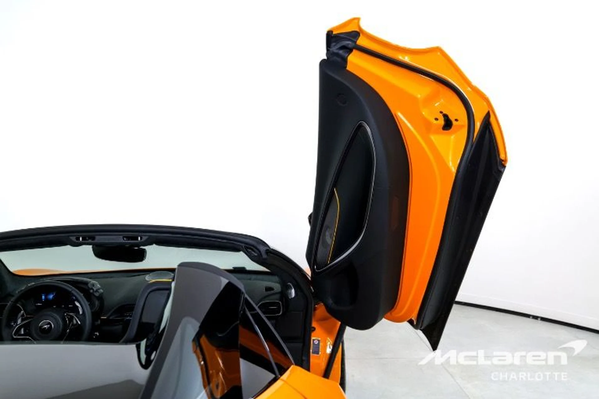 mph017_317605061_Used_2025_Mc_Laren_Artura_Spider_Tech_Lux_c86f996c79