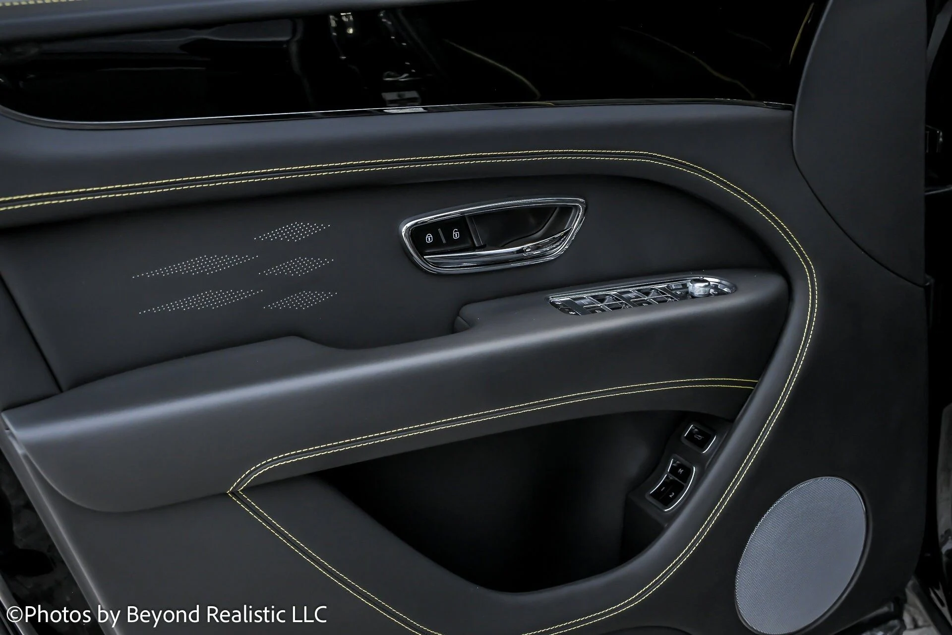 mph017_3177042246_16cc9812251e89241ffa97a0d4be5995x_29ca7ff319