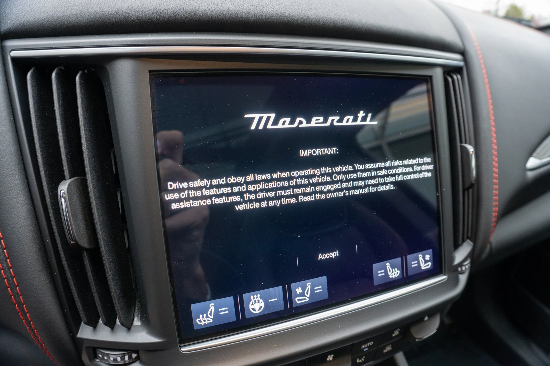 mph017_3178202391_3b9816935c924539a16628747738b1d2_0bd8508bd2