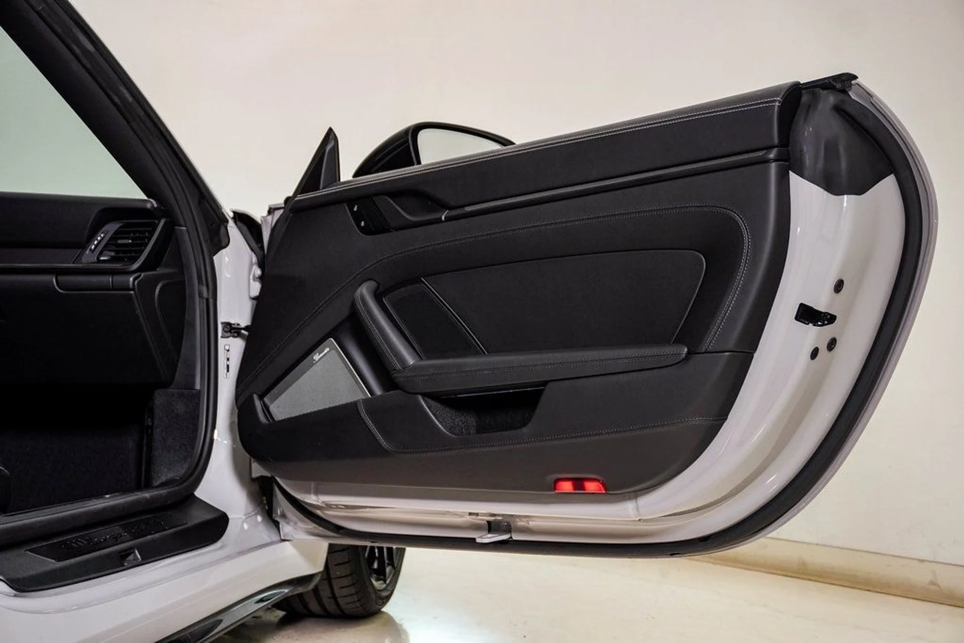 mph017_3179872523_5fcf8b7586d7b132e44e6e03c2efaf8bx_975882ddc3